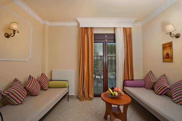 Quadruple Ground Floor Apartments