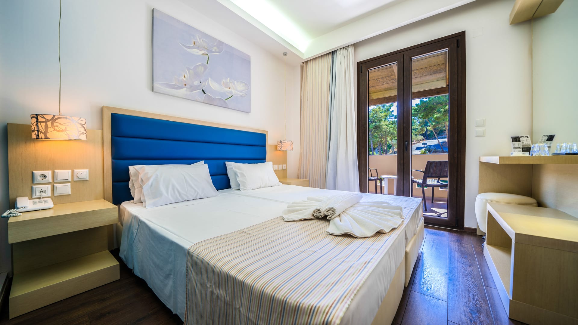 Triple Room with Mountain View