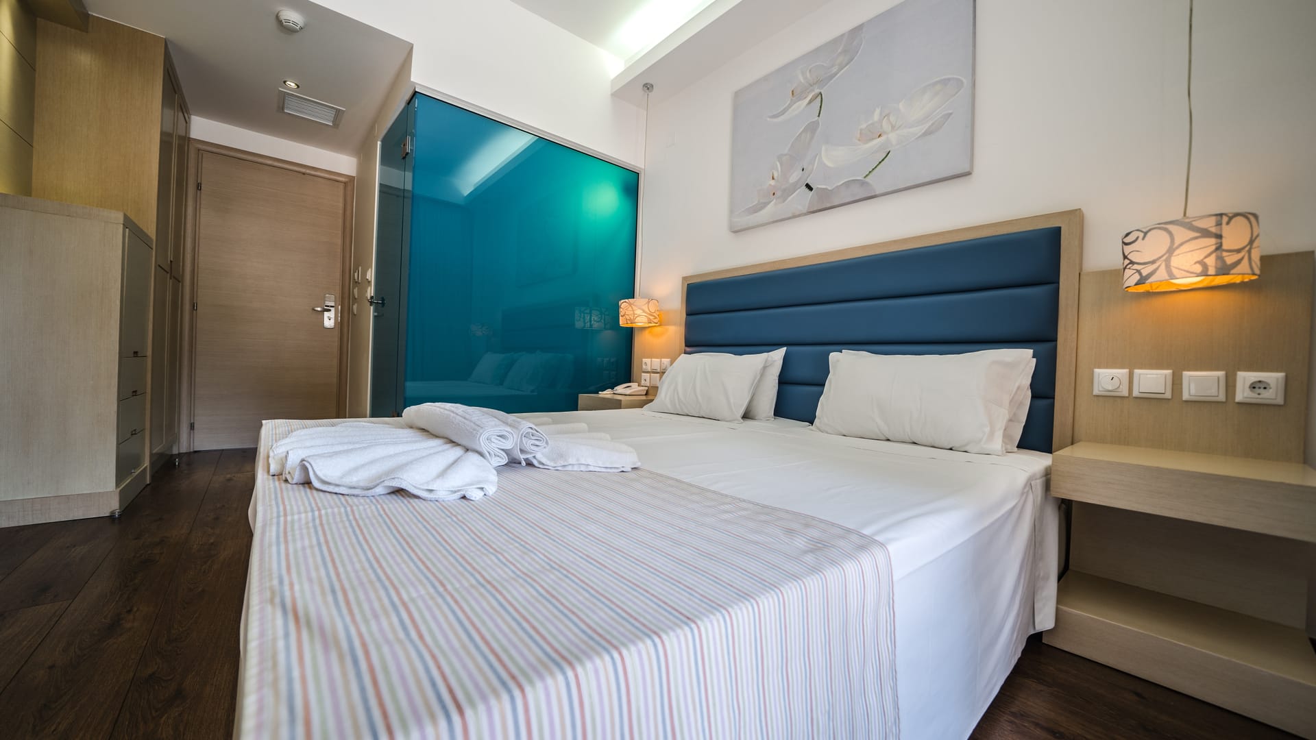 Triple Room with Mountain View