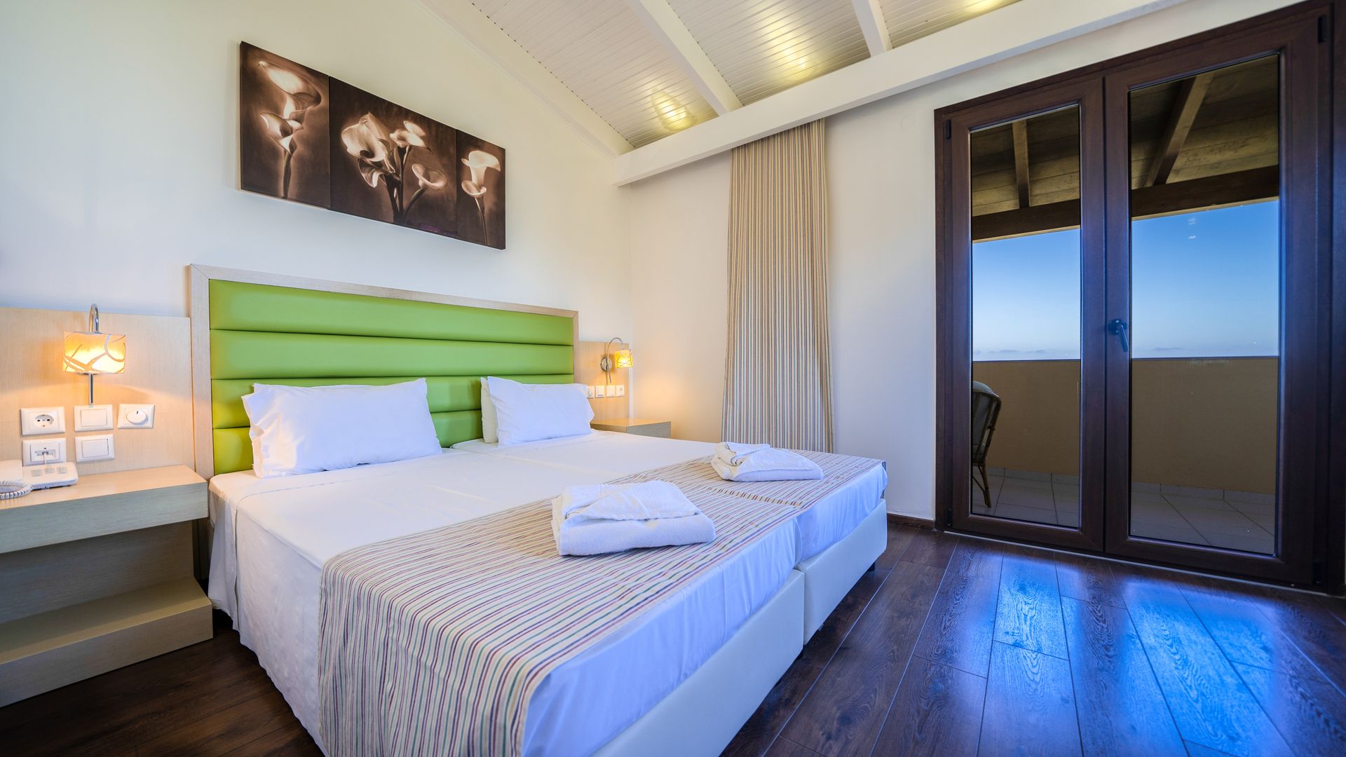 Suite with Panoramic Sea View