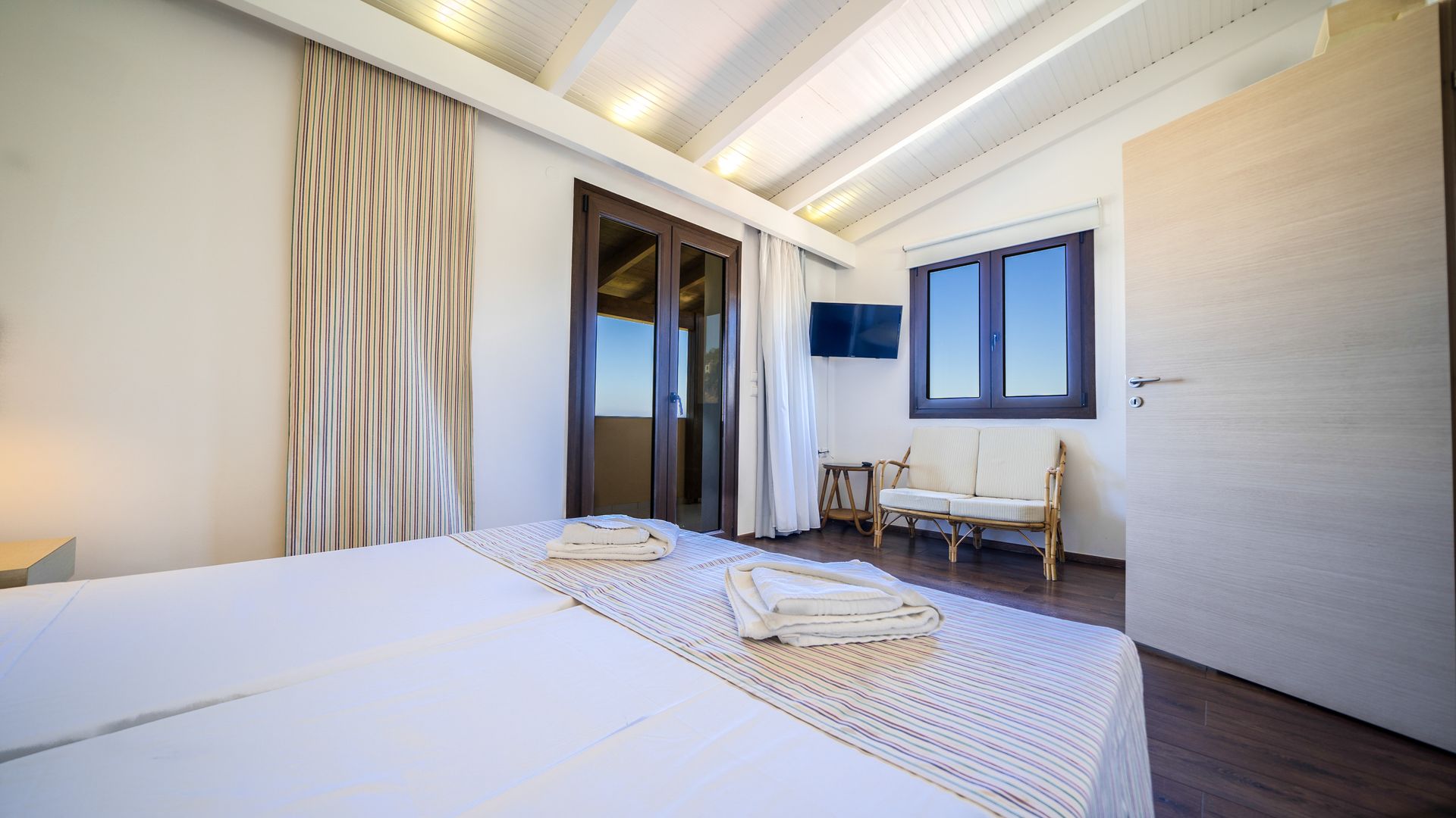 Suite with Panoramic Sea View