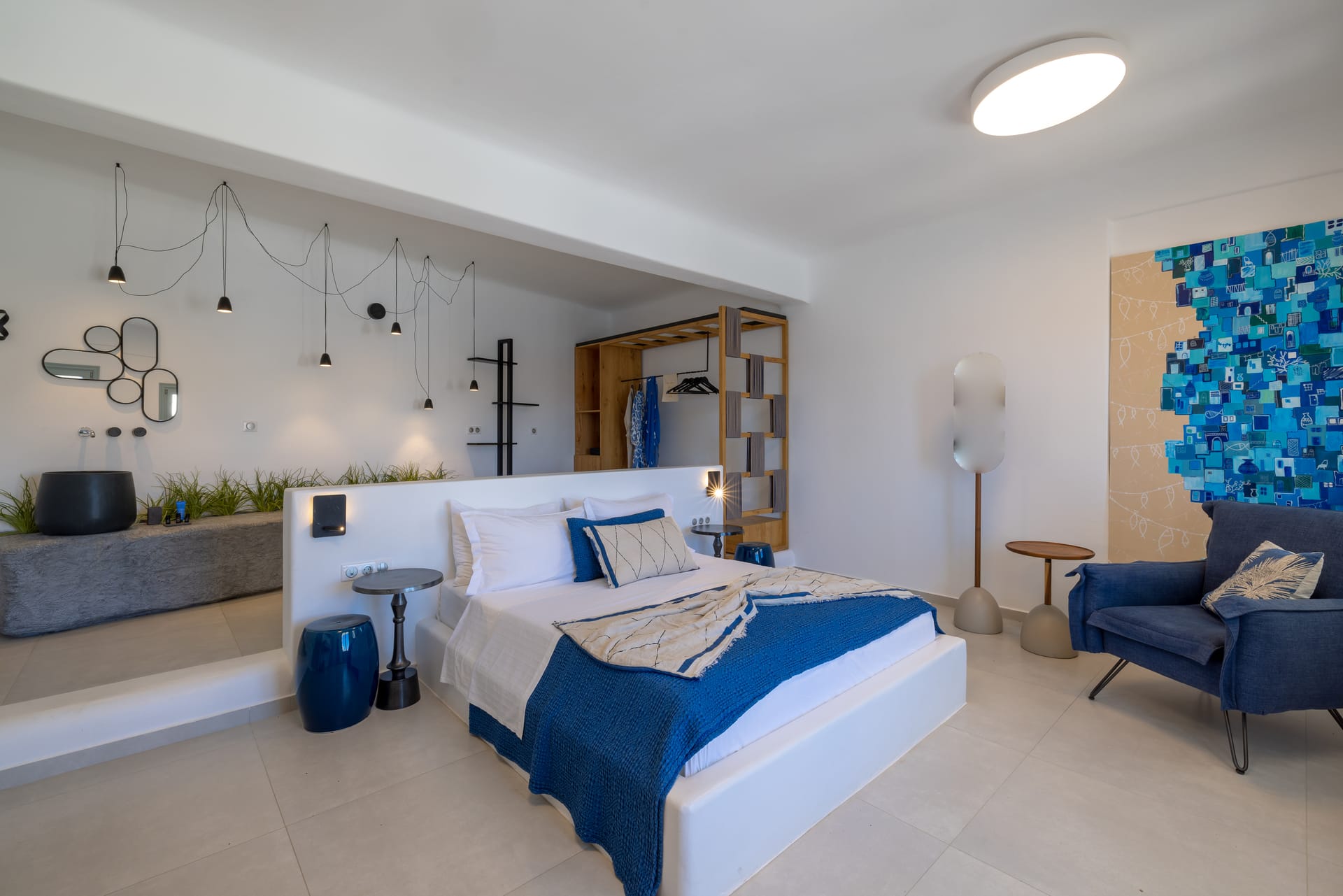Superior Suite 12
