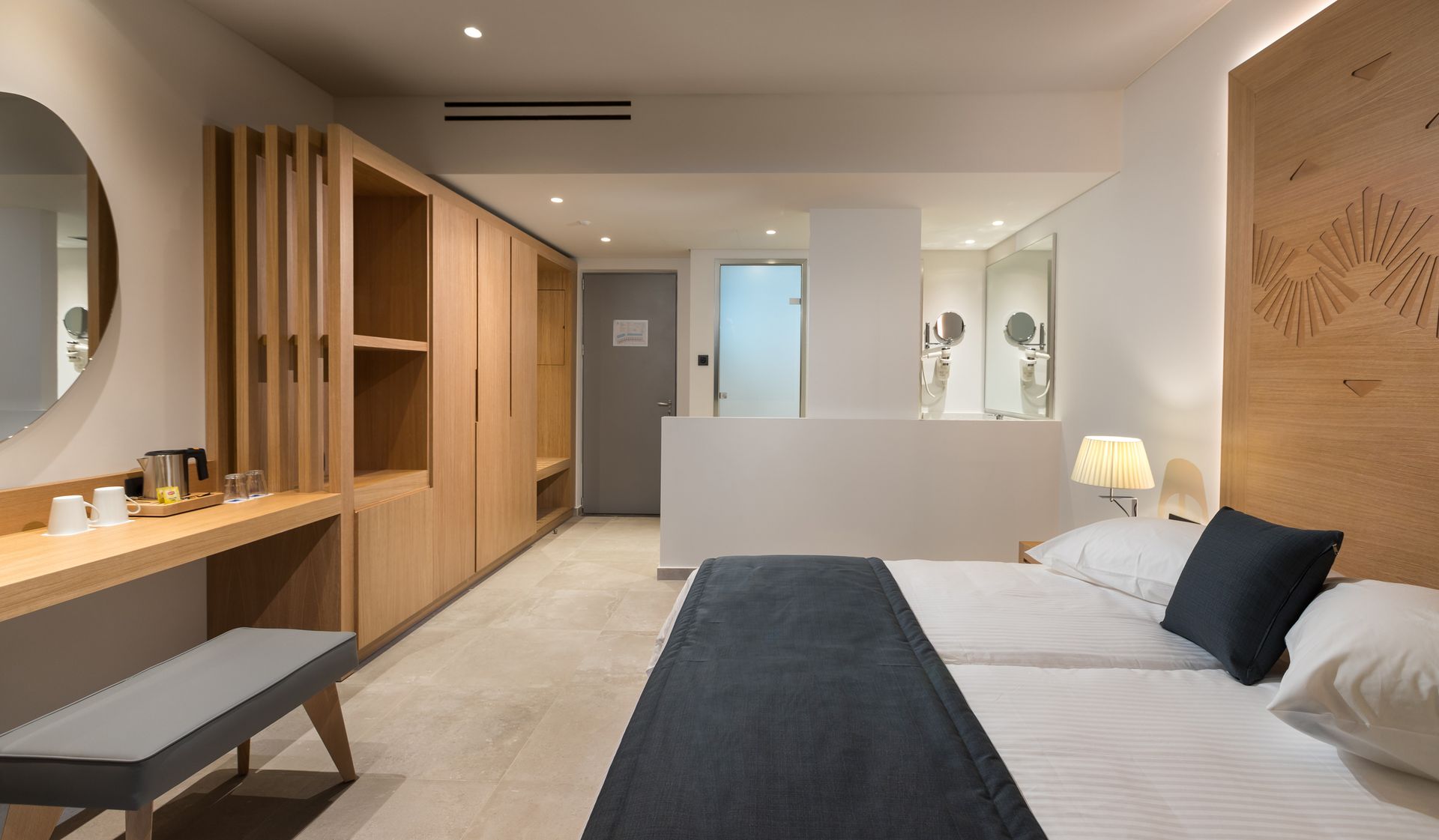 Junior Suite Sea View Sharing Pool