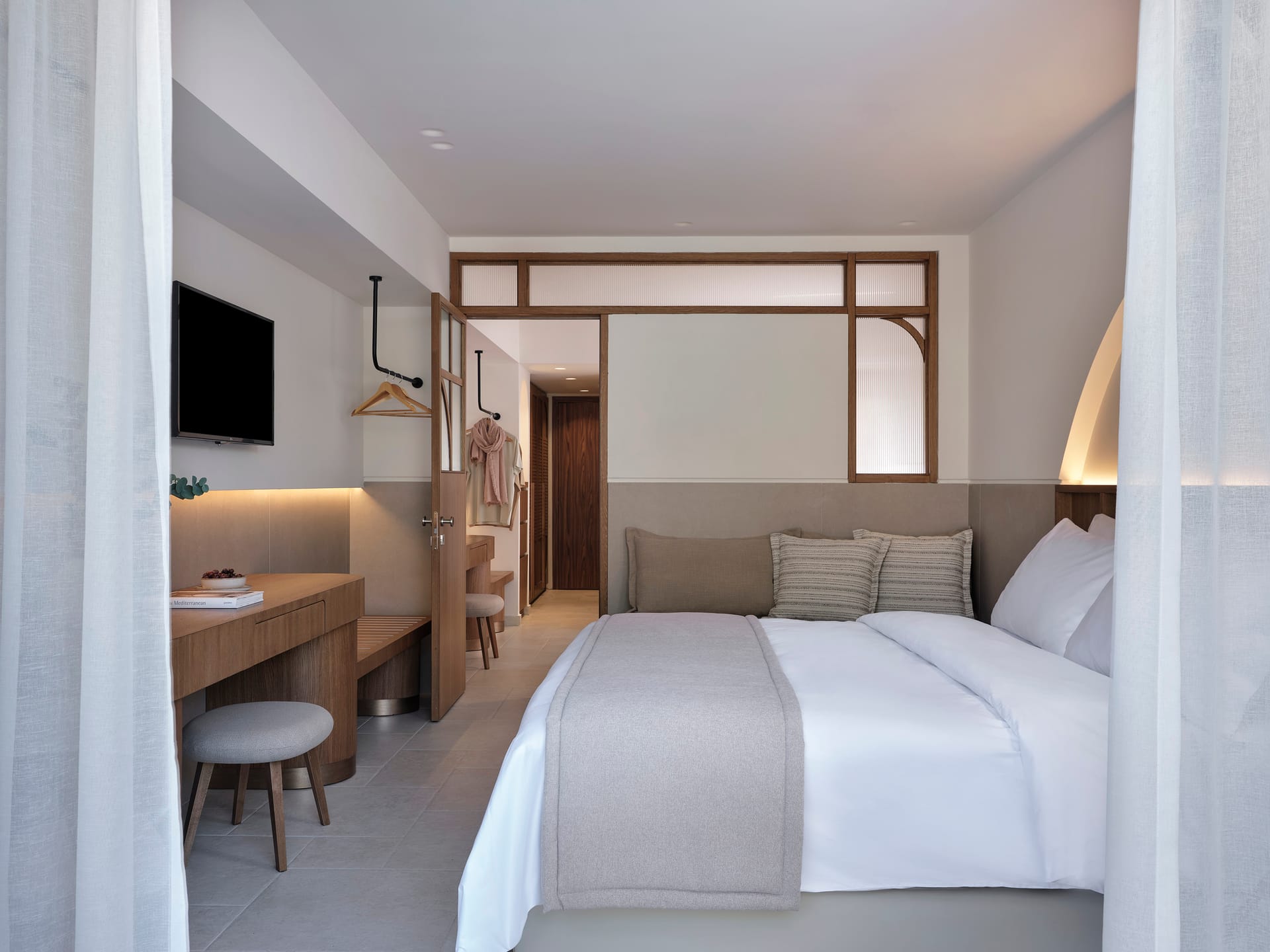 Superior Family Room Garden View