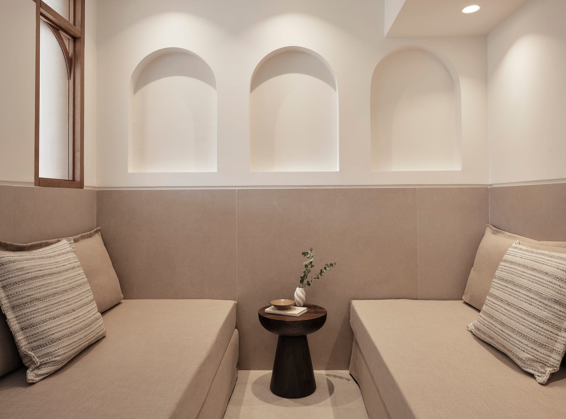 Family Room Beach Front