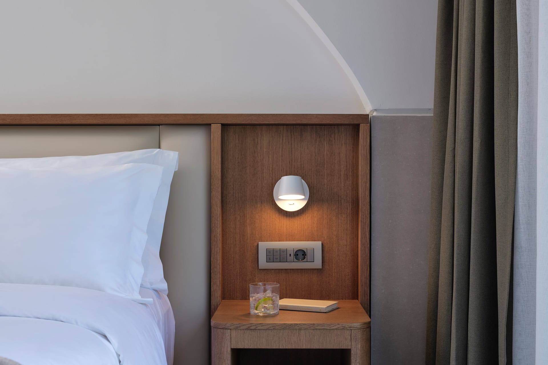 Family Room Beach Front