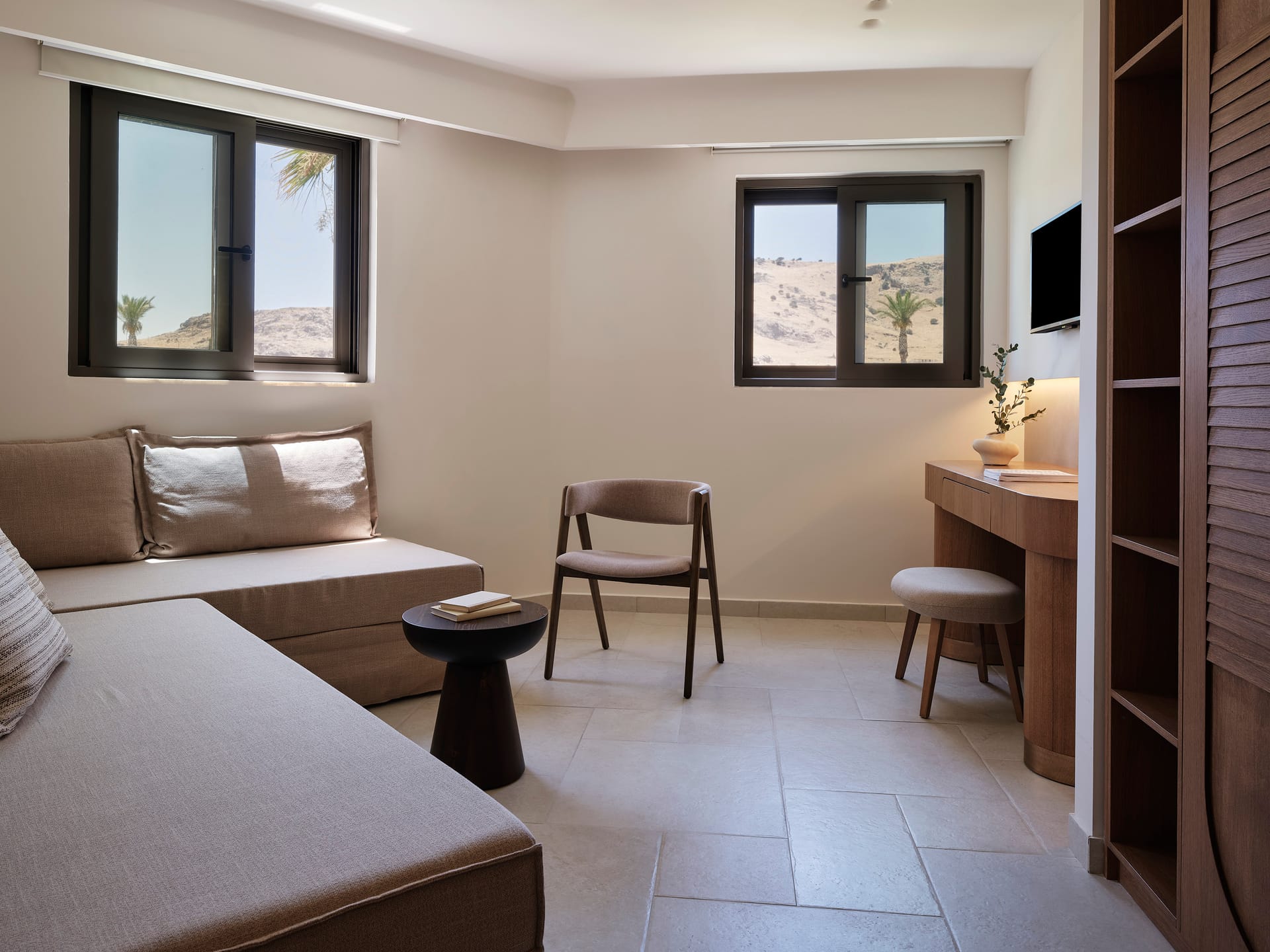 Family Suite with 2 Separate Bedrooms &amp; Garden View