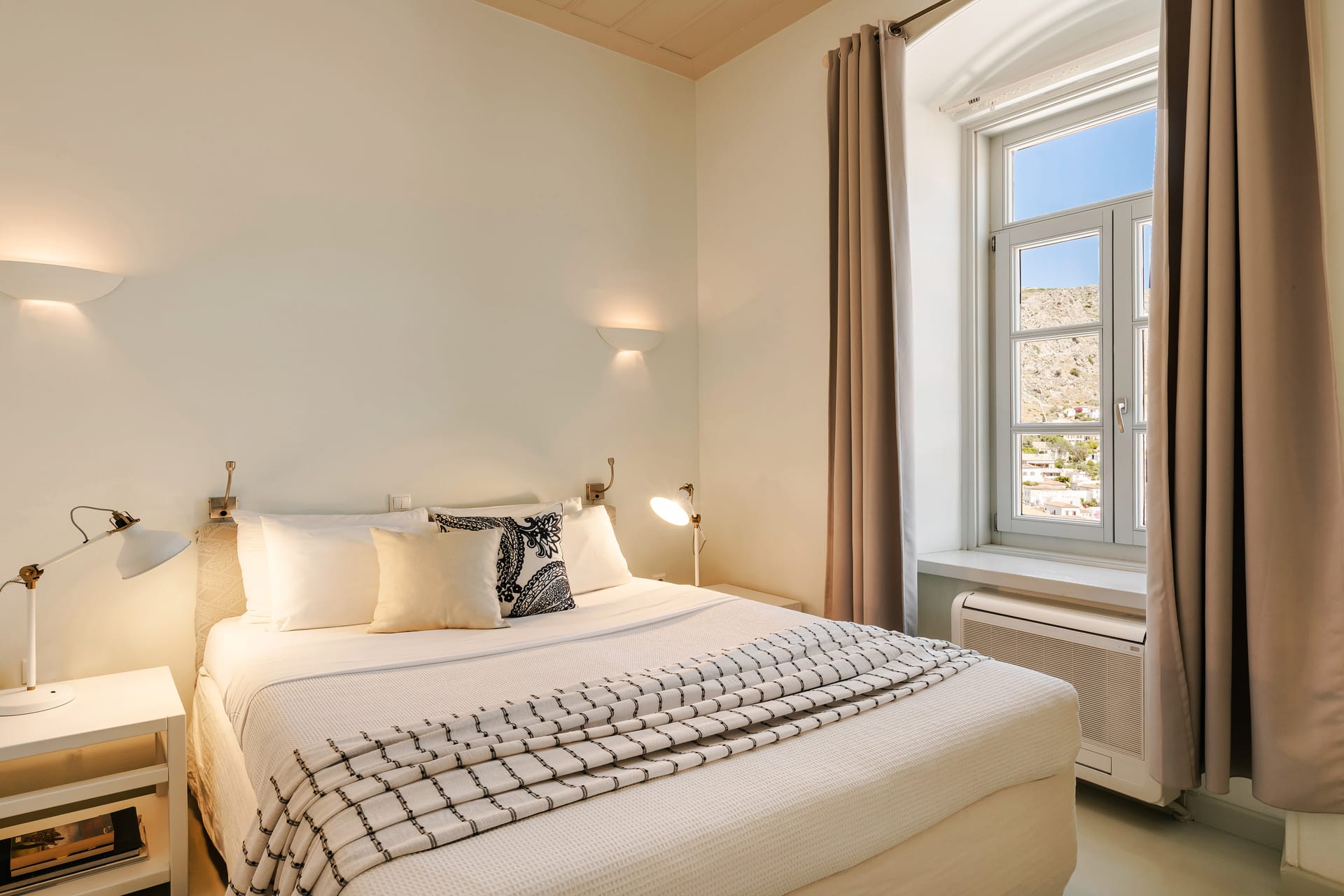 Suite with Private Balcony and Sea View