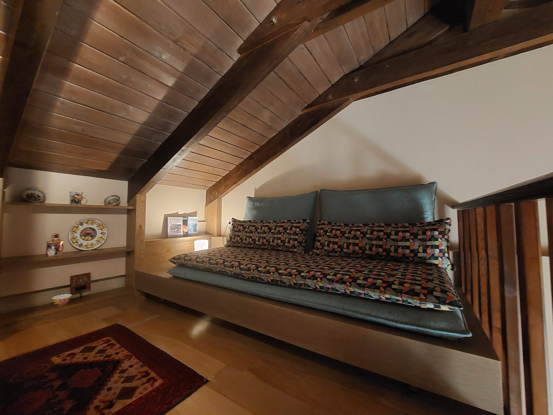 Deluxe Maisonette Room