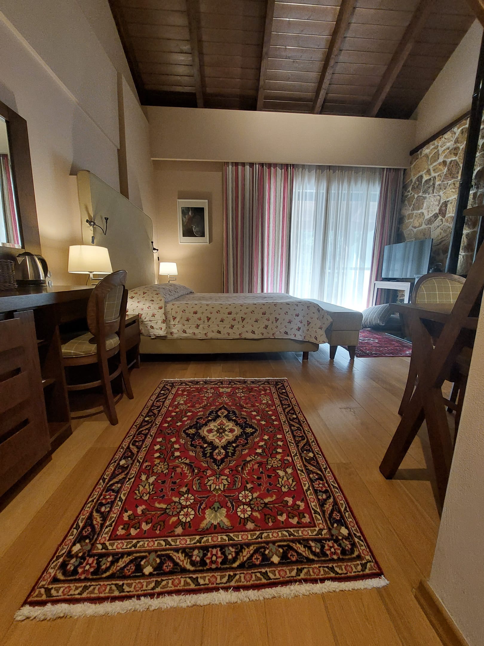Deluxe Maisonette Room