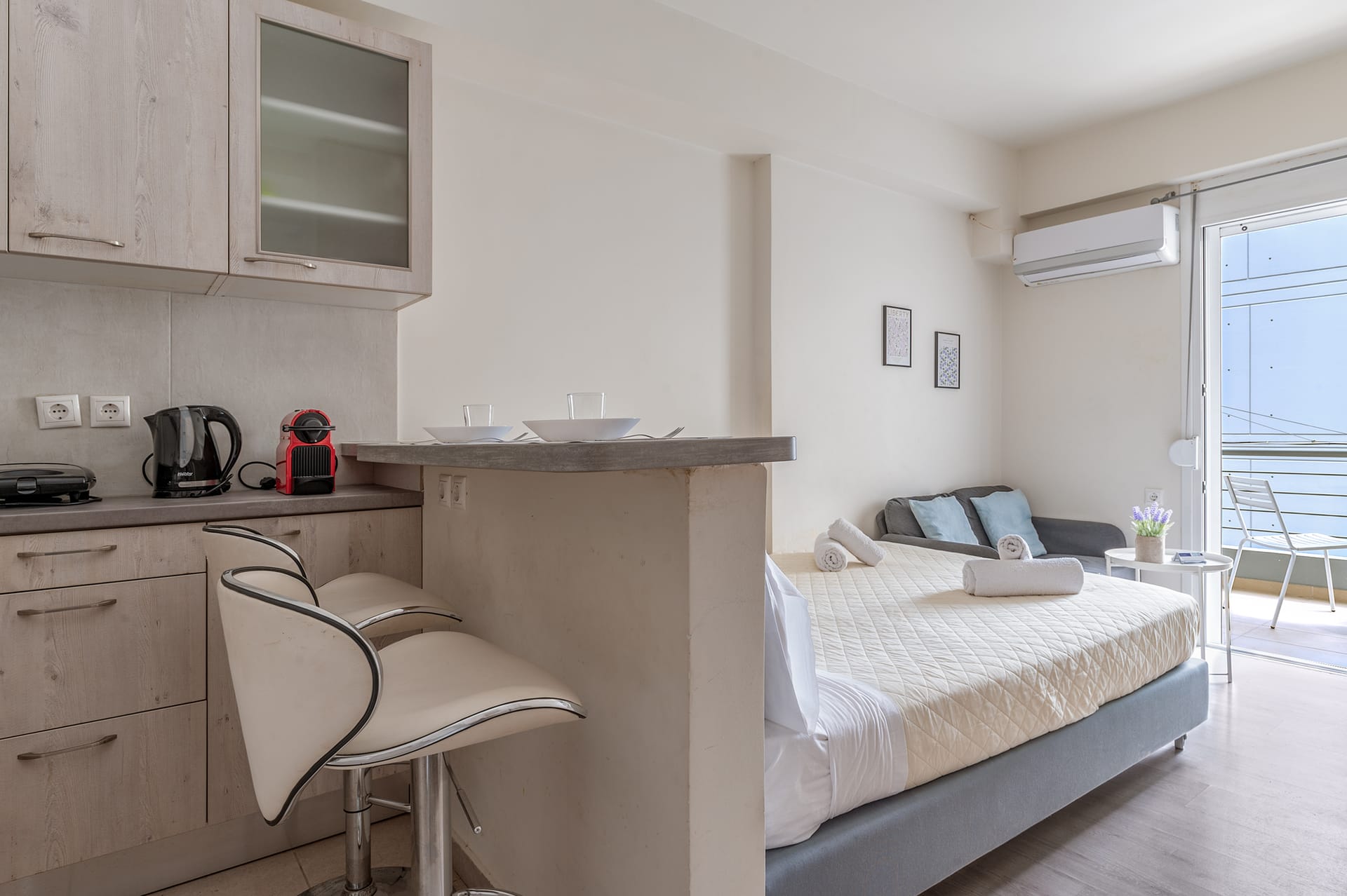 Στουντιο Β2/ Studio B2