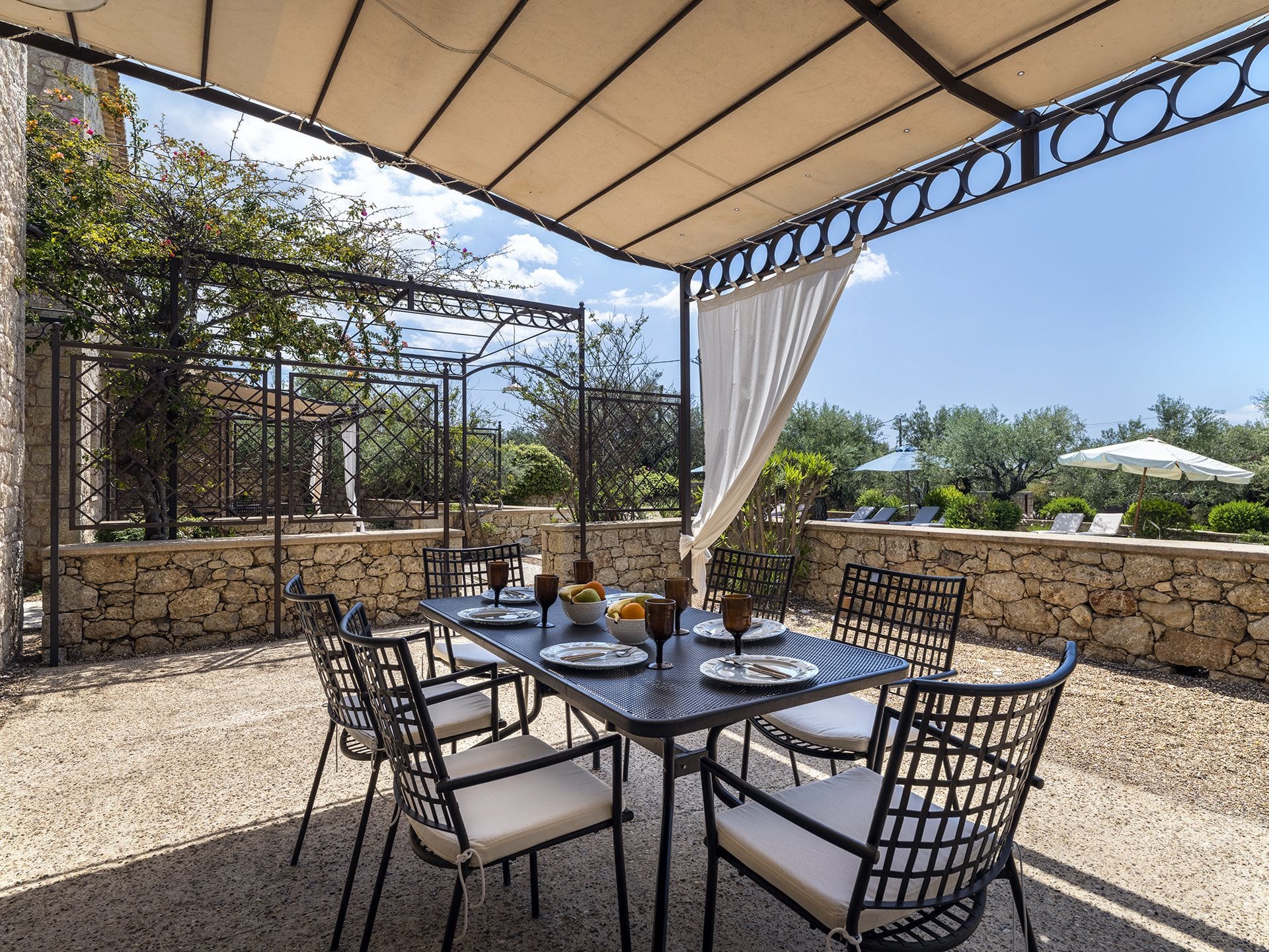 Family Villa 2