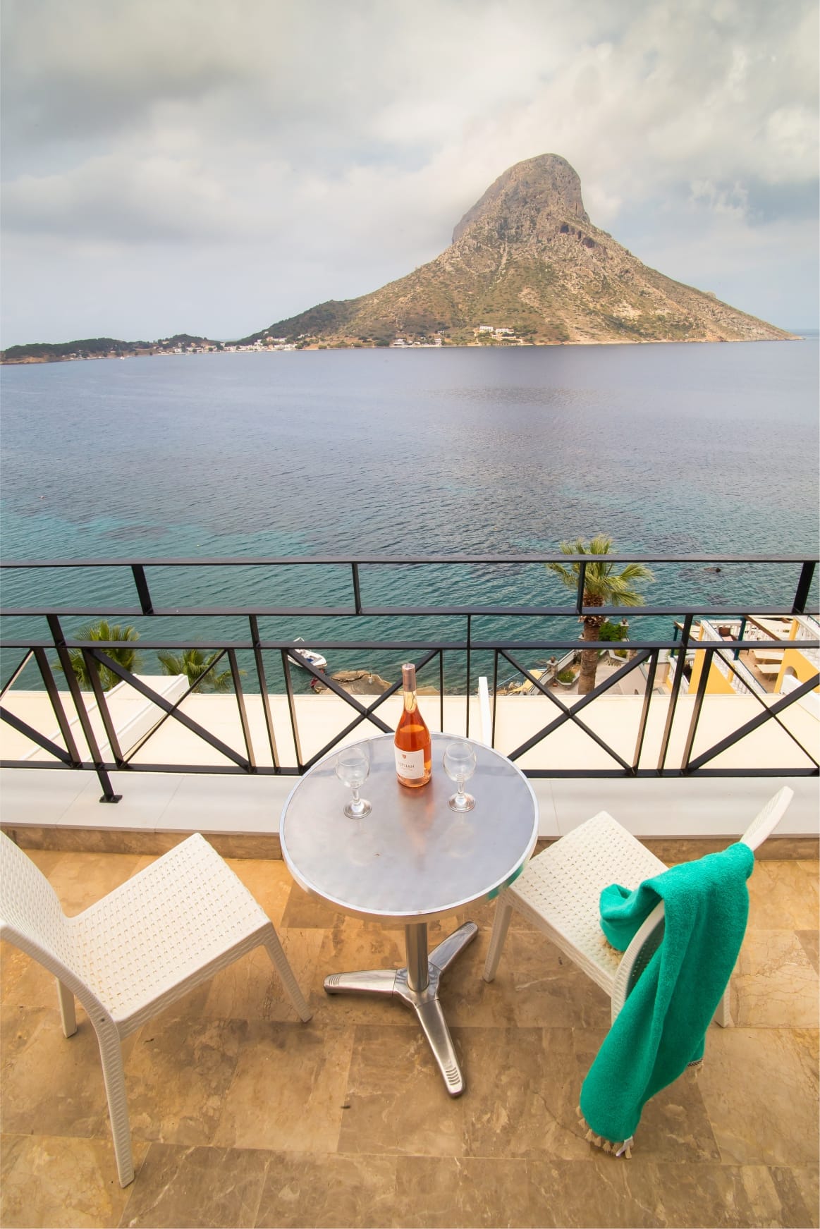 Studio with Sea View (2 Adults)