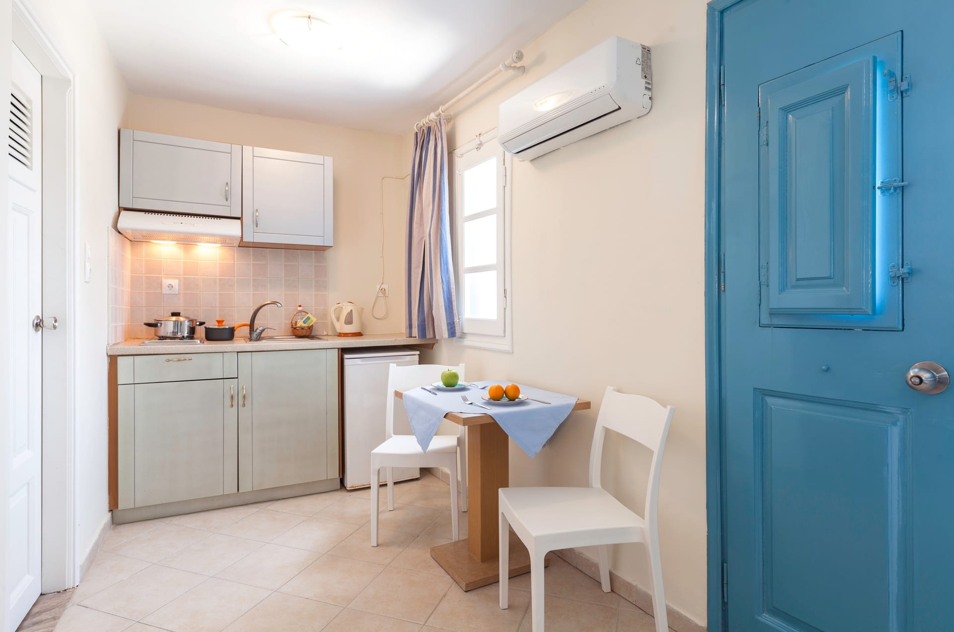 Studio with Sea View (4 Adults)