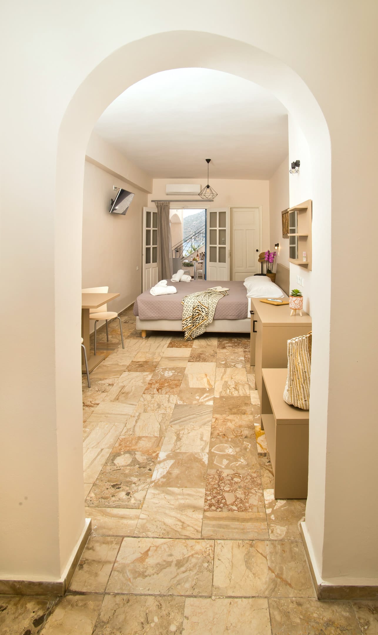 Studio with Partial Sea View (2 adults)