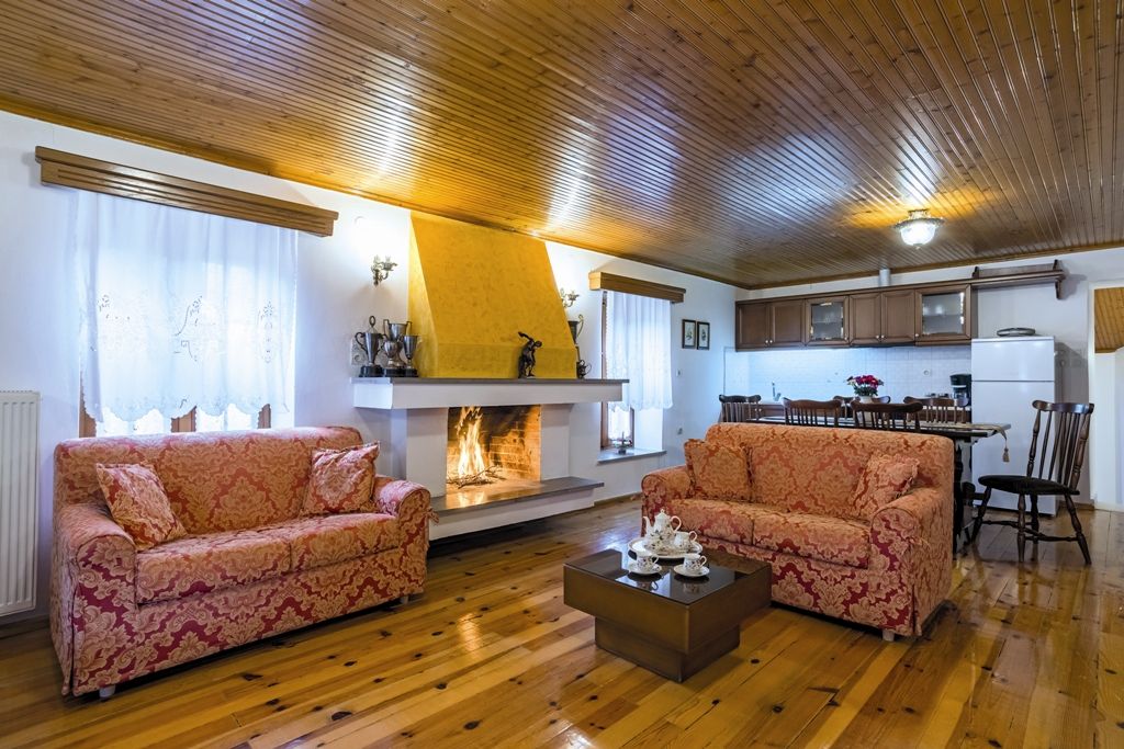 Superior Apartment | Brown 