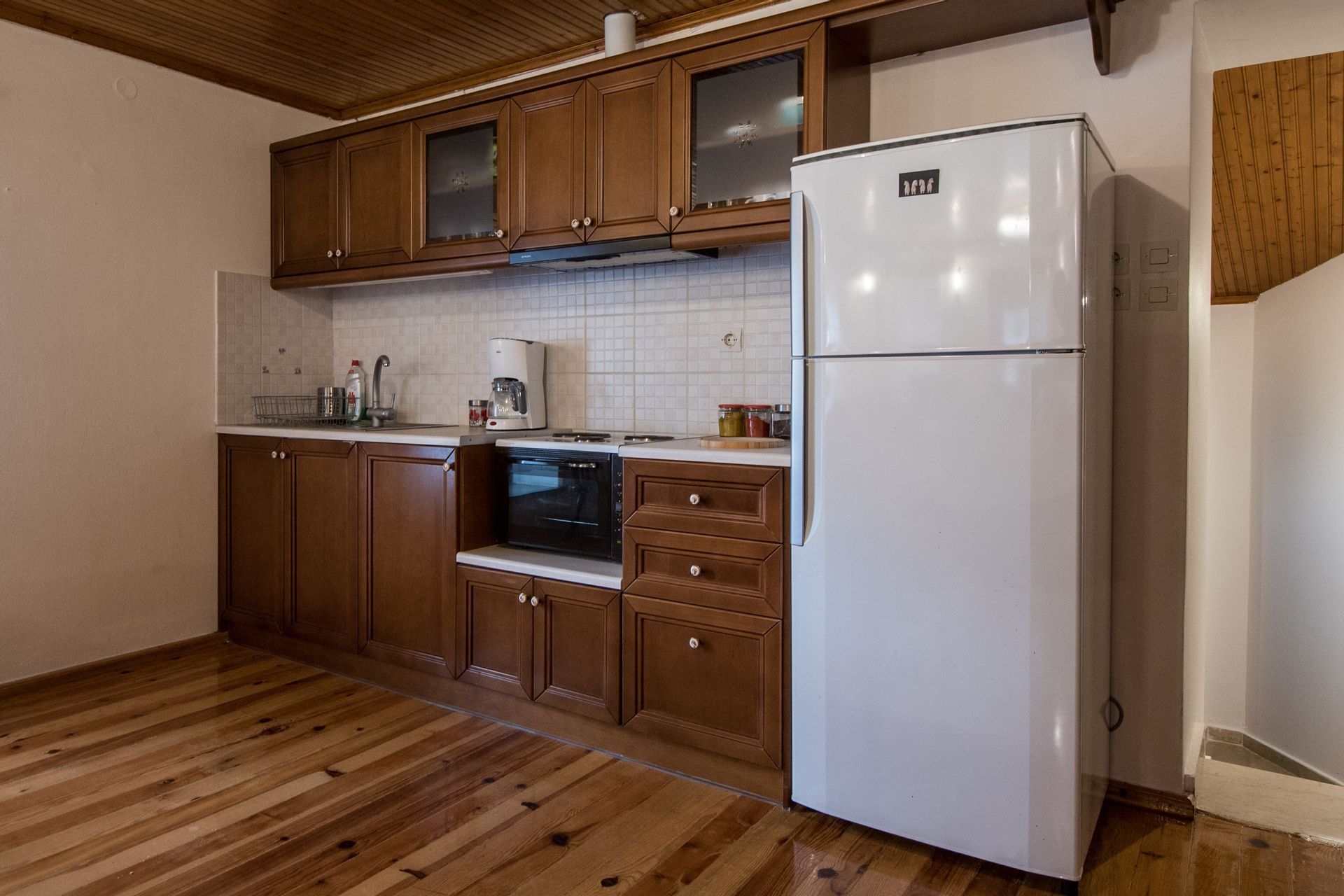 Superior Apartment | Brown 