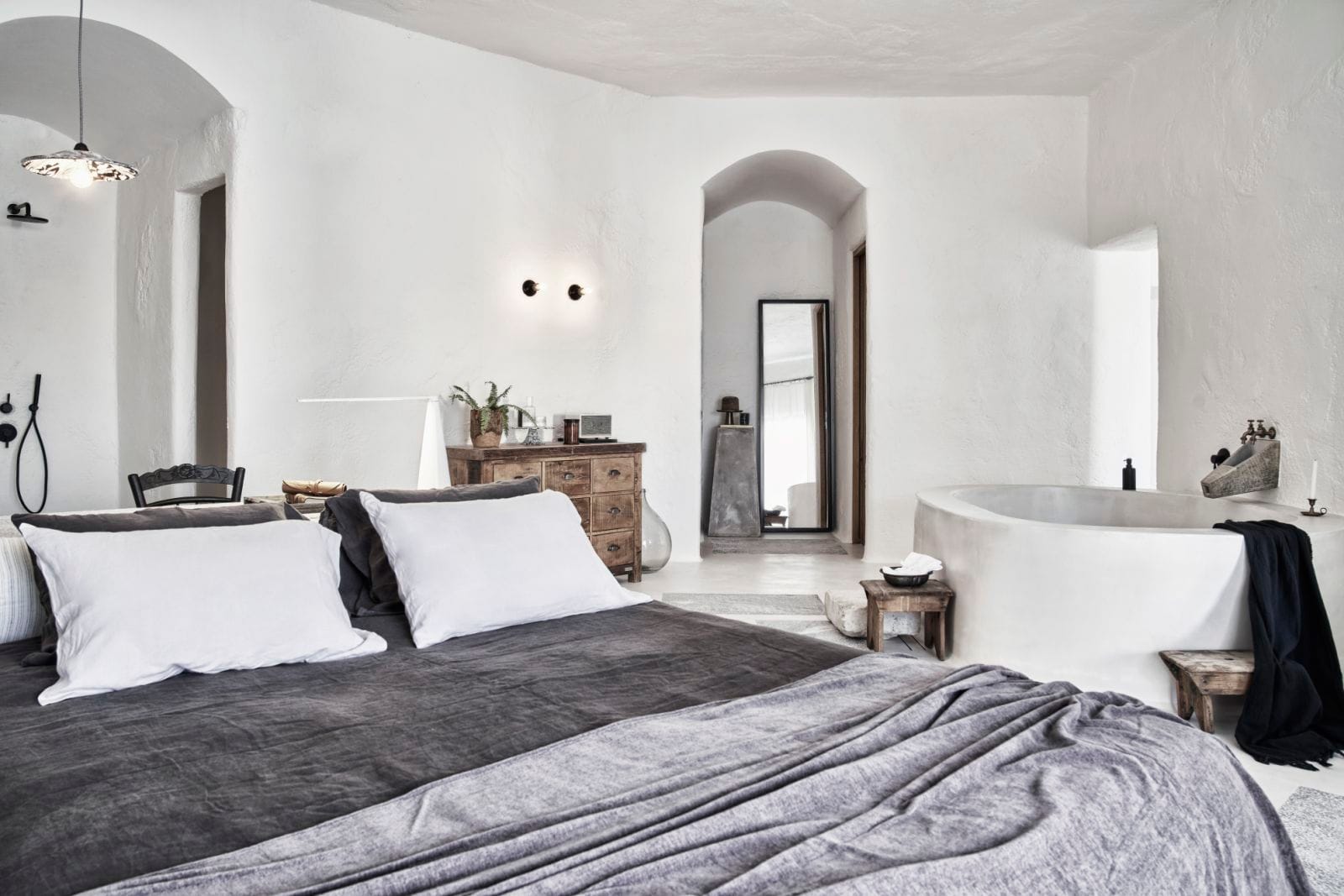 Cave Suite with Private Pool