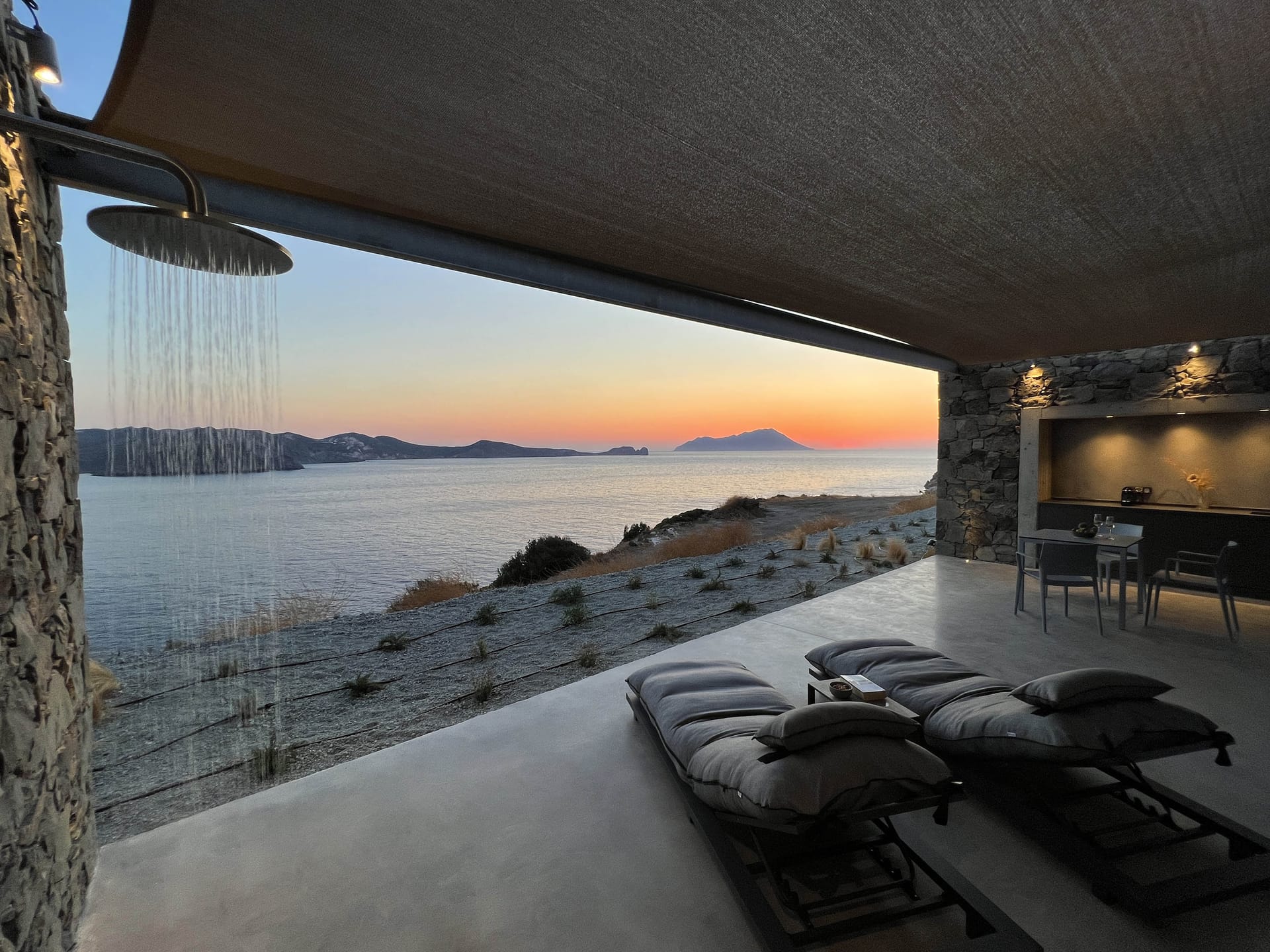 Echoes Exclusive Suite