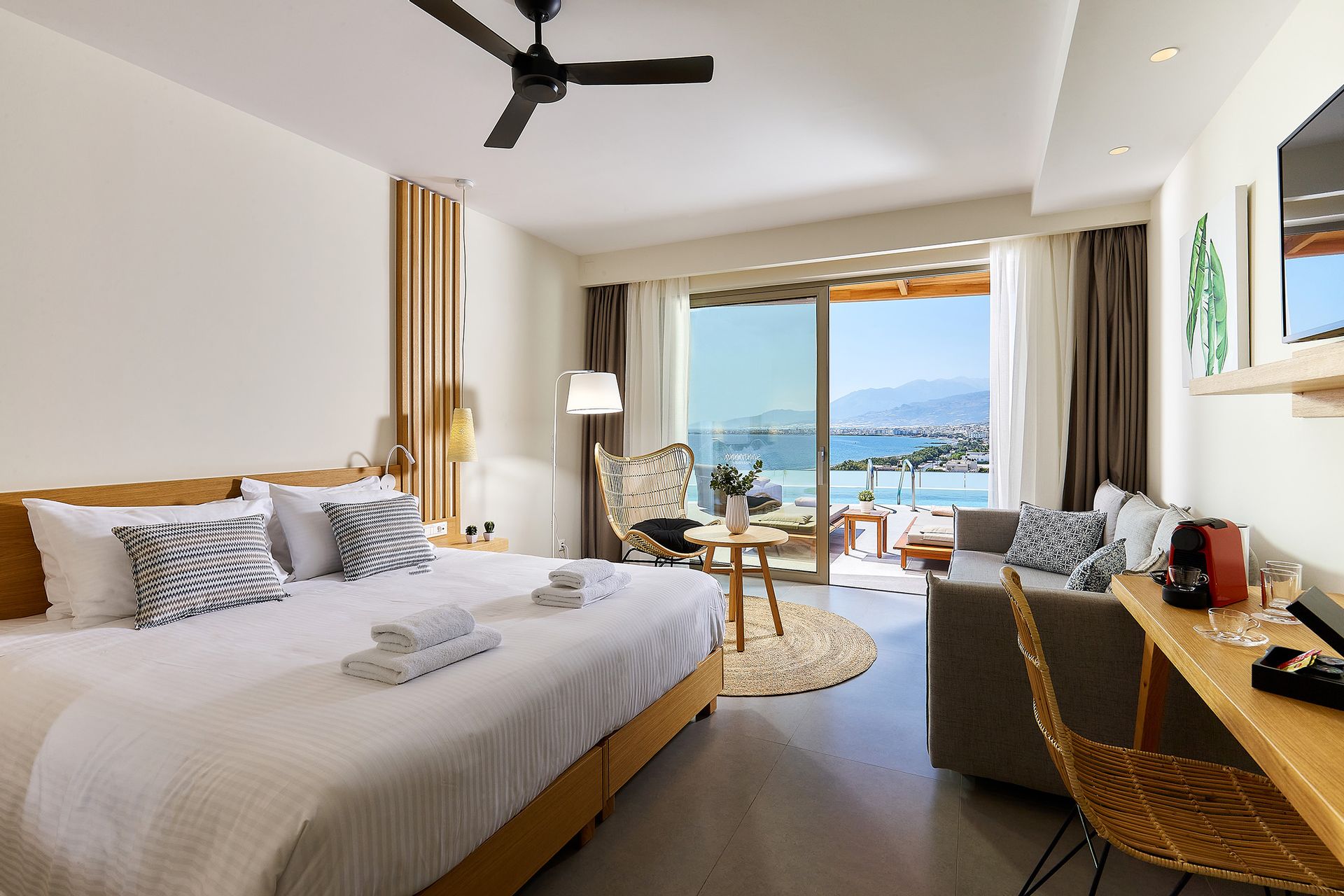 Superior Room Swim Up