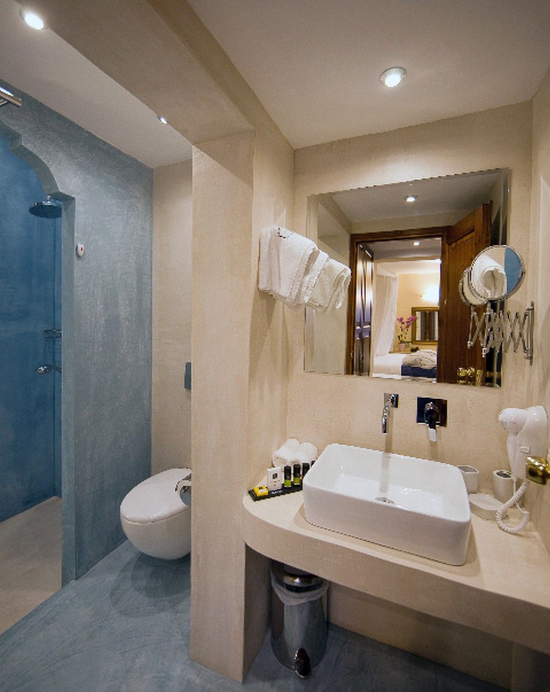 Superior Double Room "A Travel into the Light"