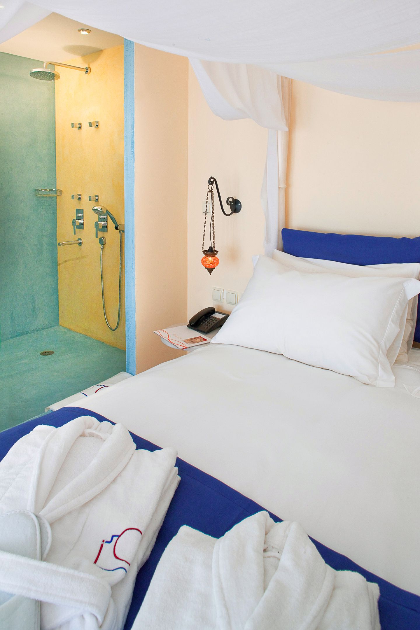 Deluxe Suite “Terra Incognita”