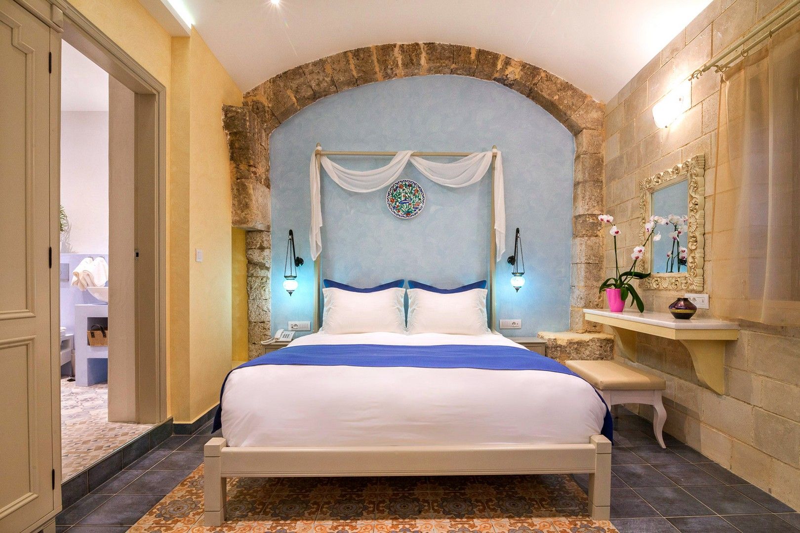 Senior Suite with Private Garden and Outdoor Hot Tub “Views of Rhodes”