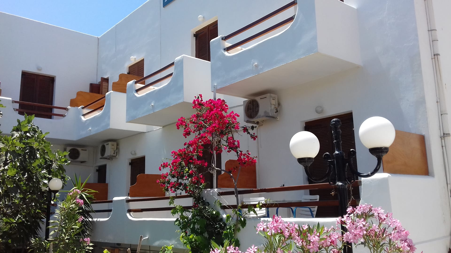 Double or Twin Room with Terrace - Ground Floor