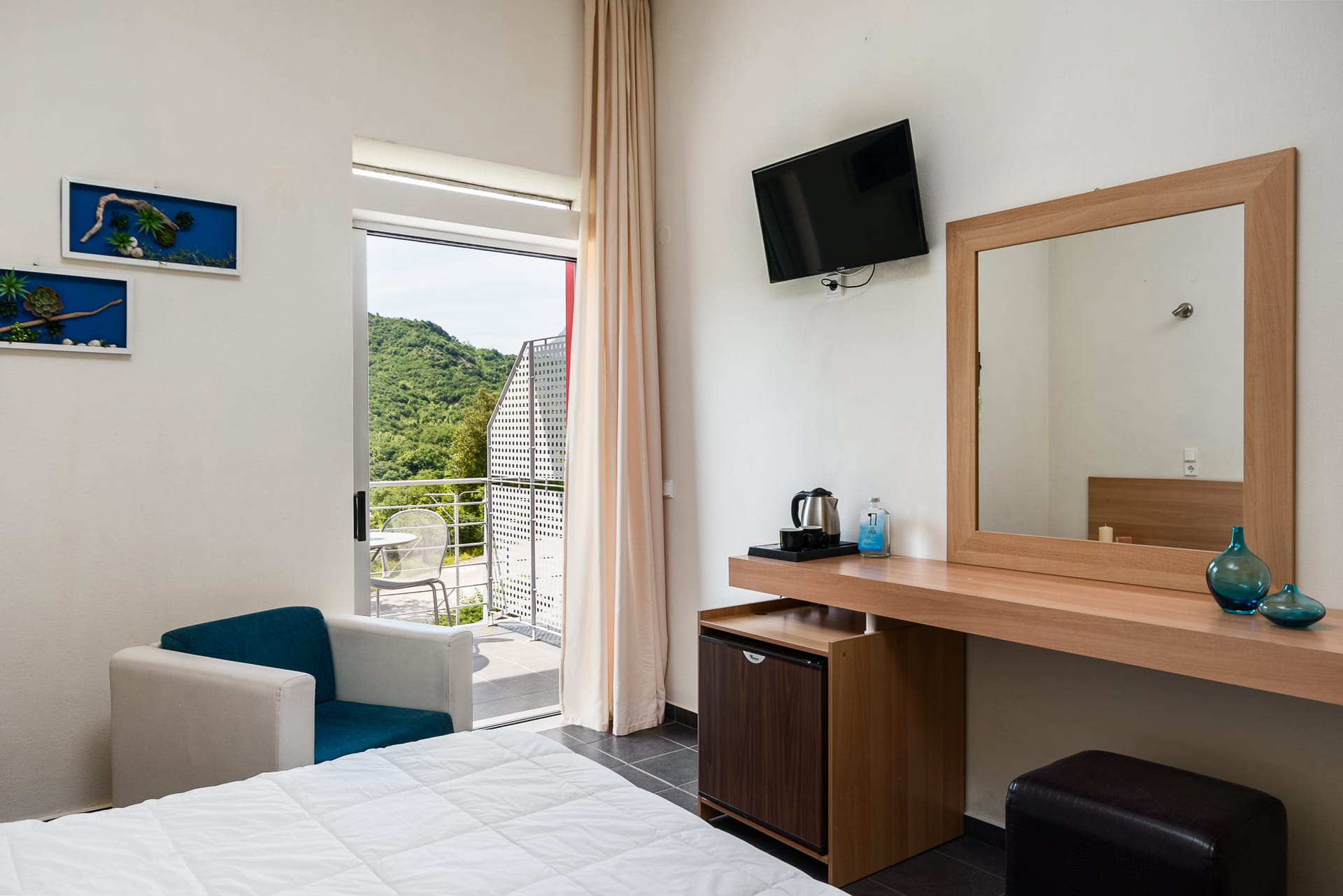 Double  Room  Mountain  View