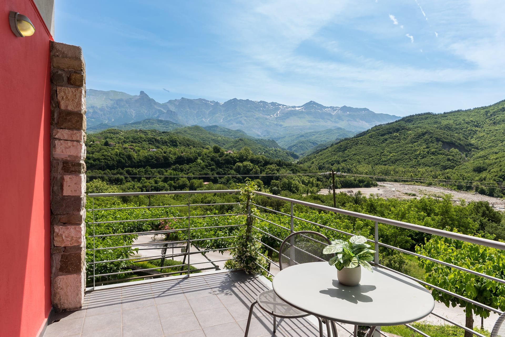 Double  Room  Mountain  View