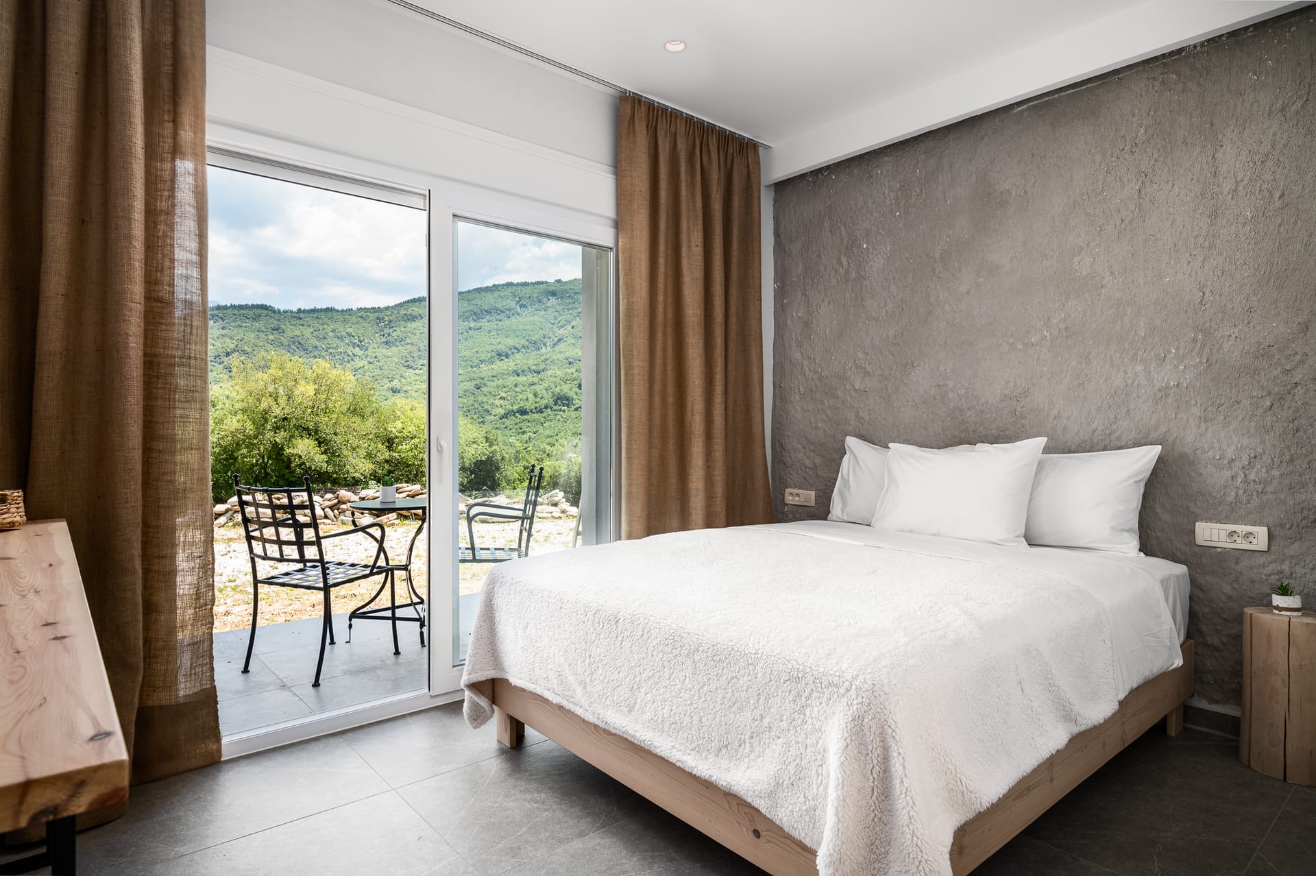 Superior Double Room with Mountain View