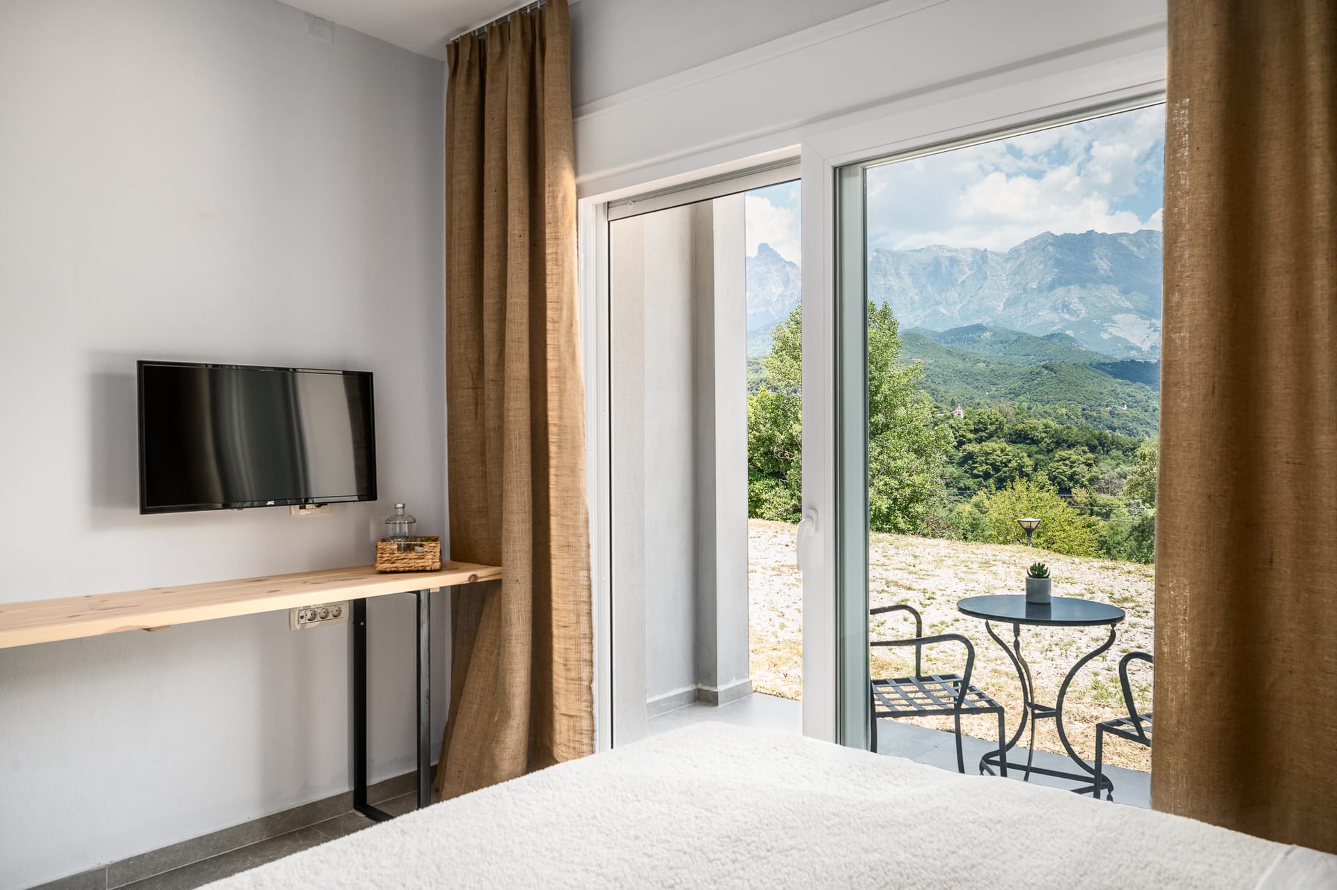 Superior Double Room with Mountain View