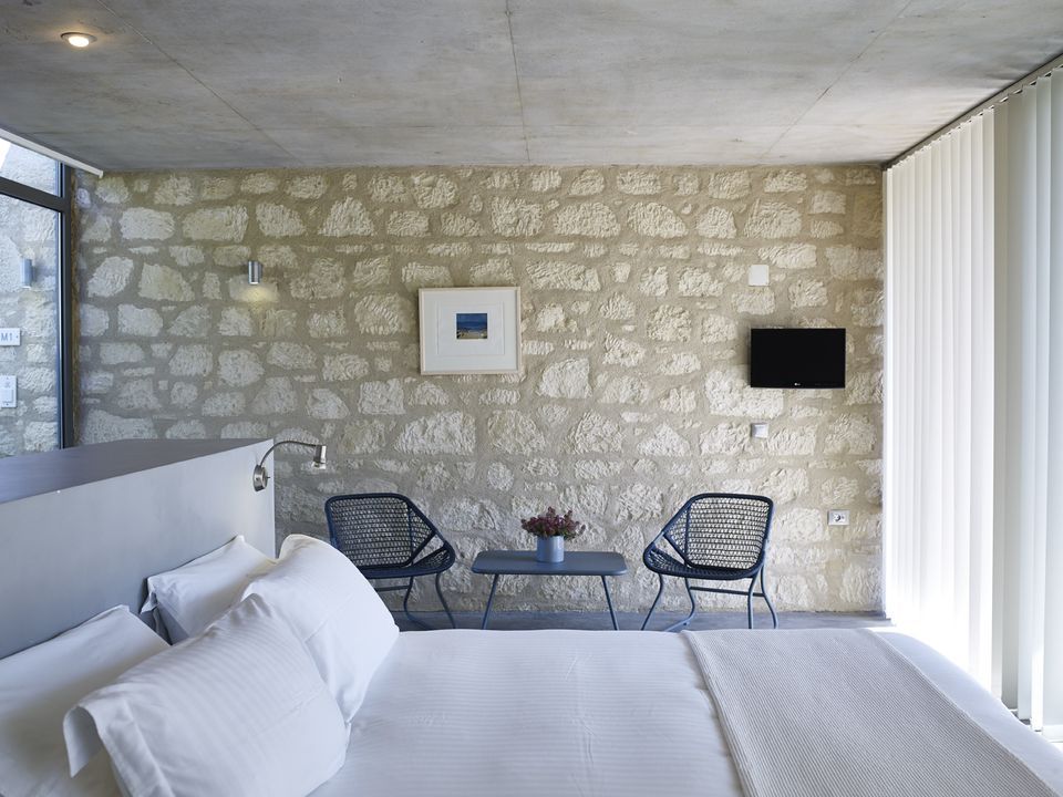 Suite with outdoor Jacuzzi