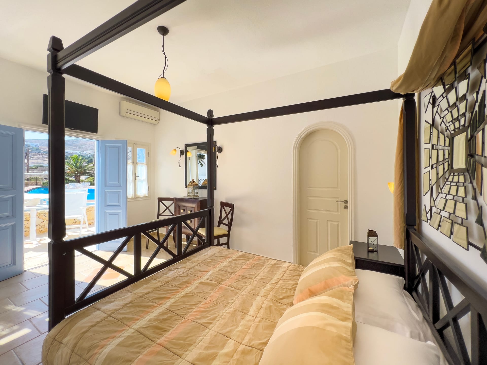 Bungalow with Patio &amp; Pool View