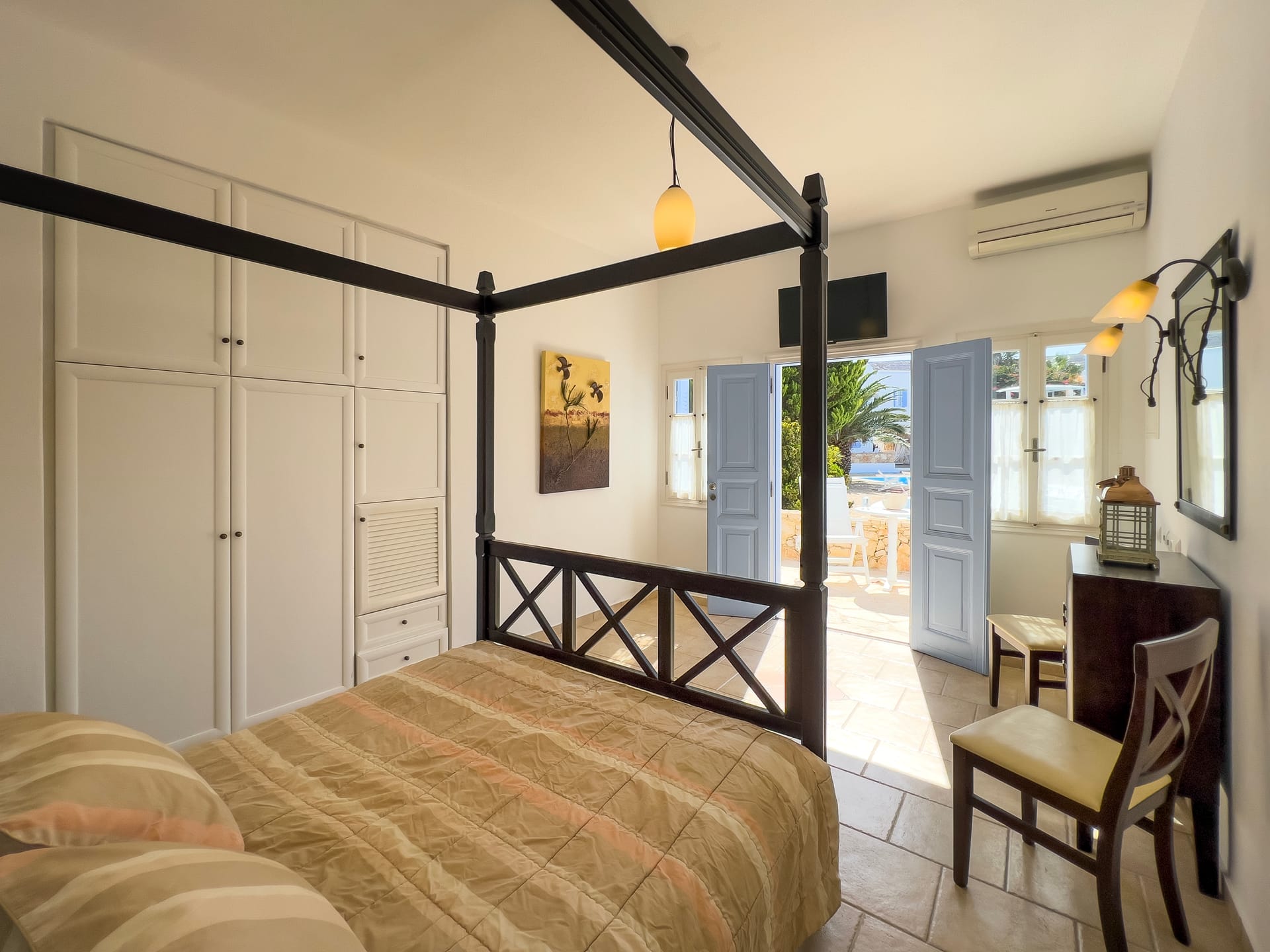 Bungalow with Patio &amp; Pool View