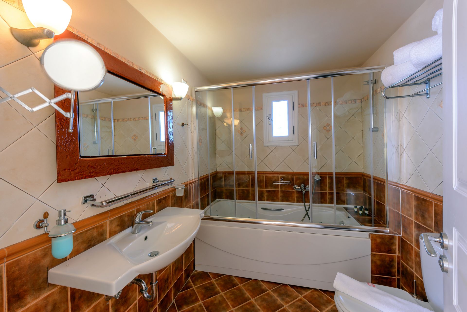 Deluxe Double Room with Pool View