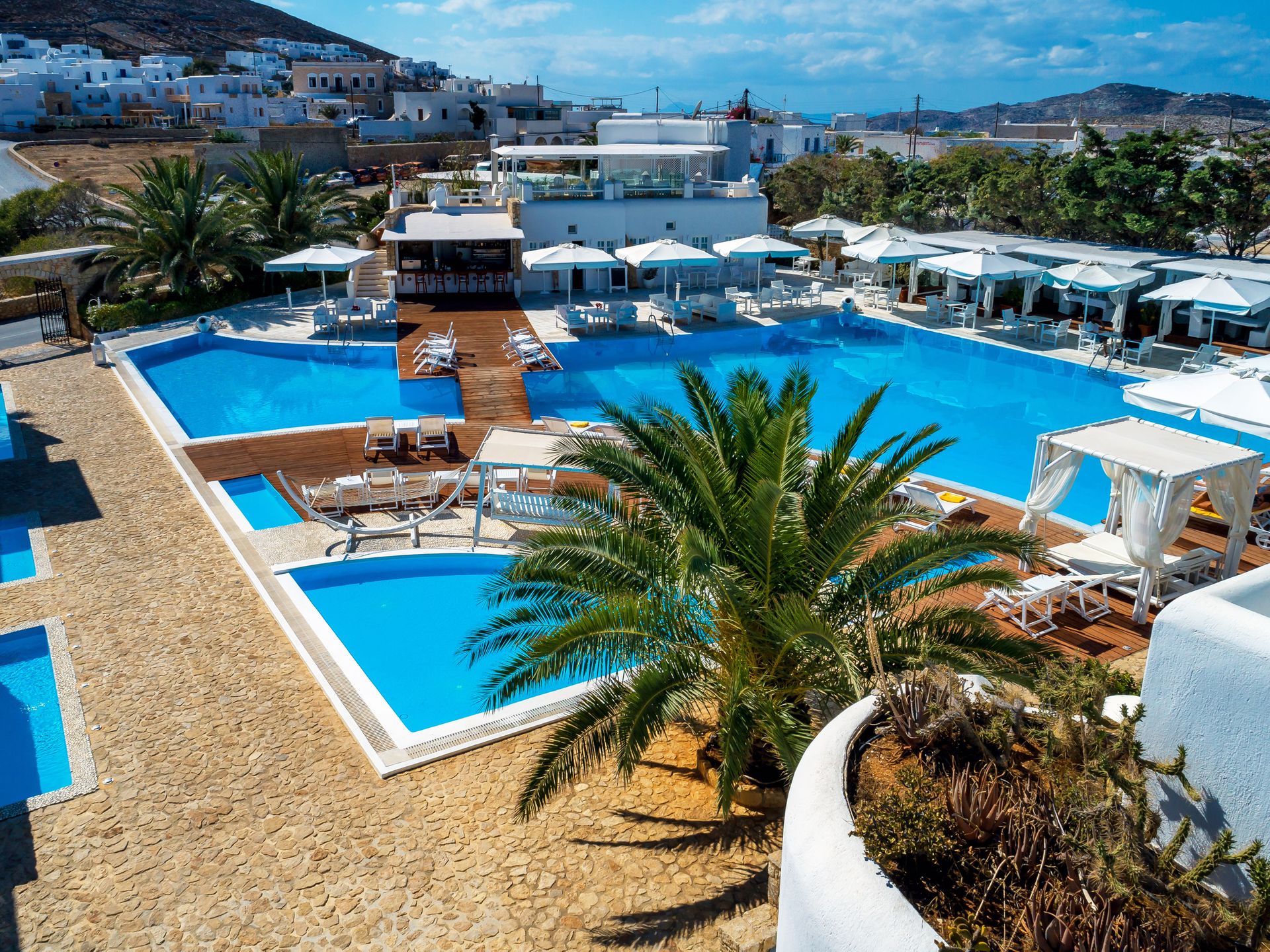 Junior Suite with Pool View