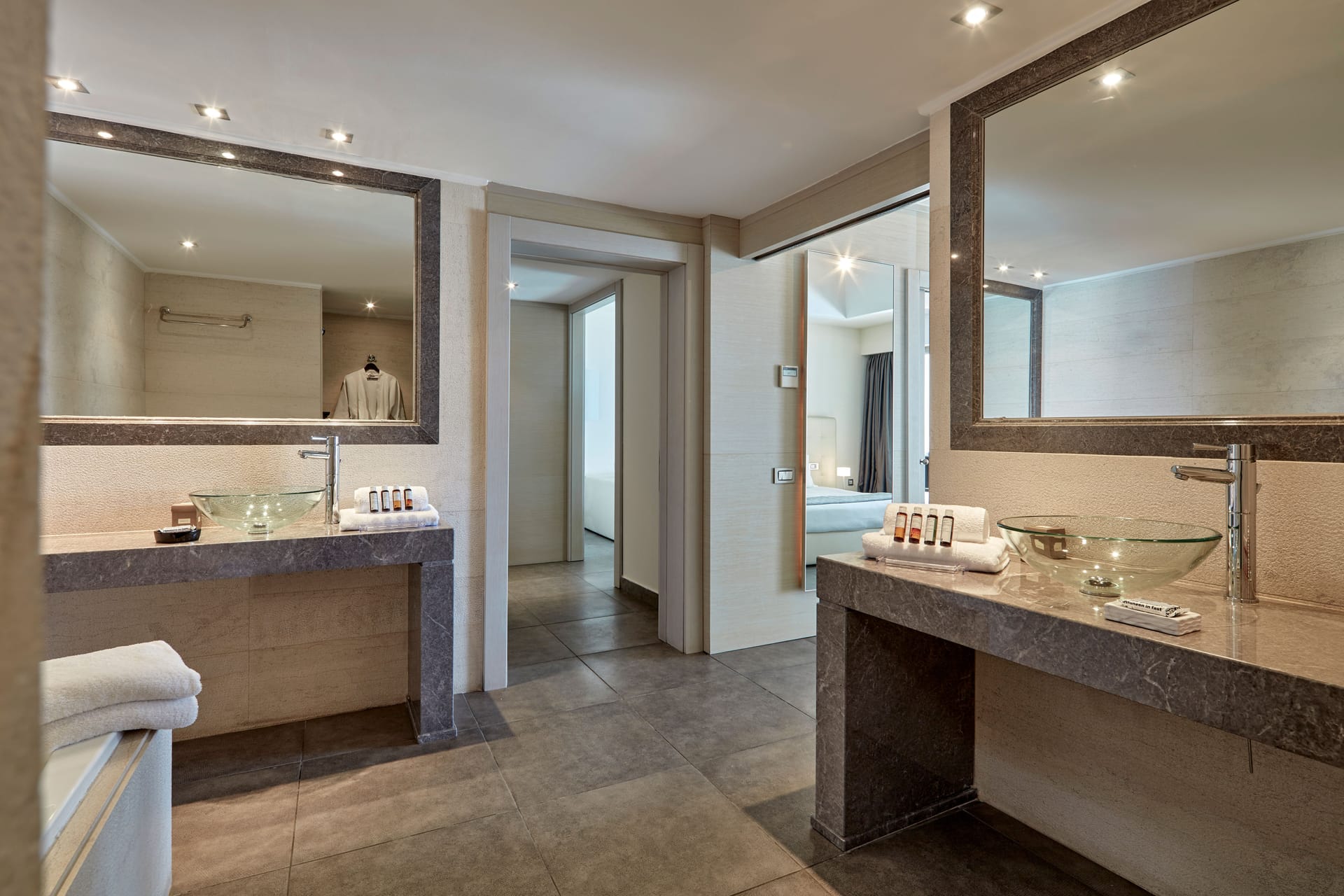 Deluxe Double Suite Sea View with Private Pool