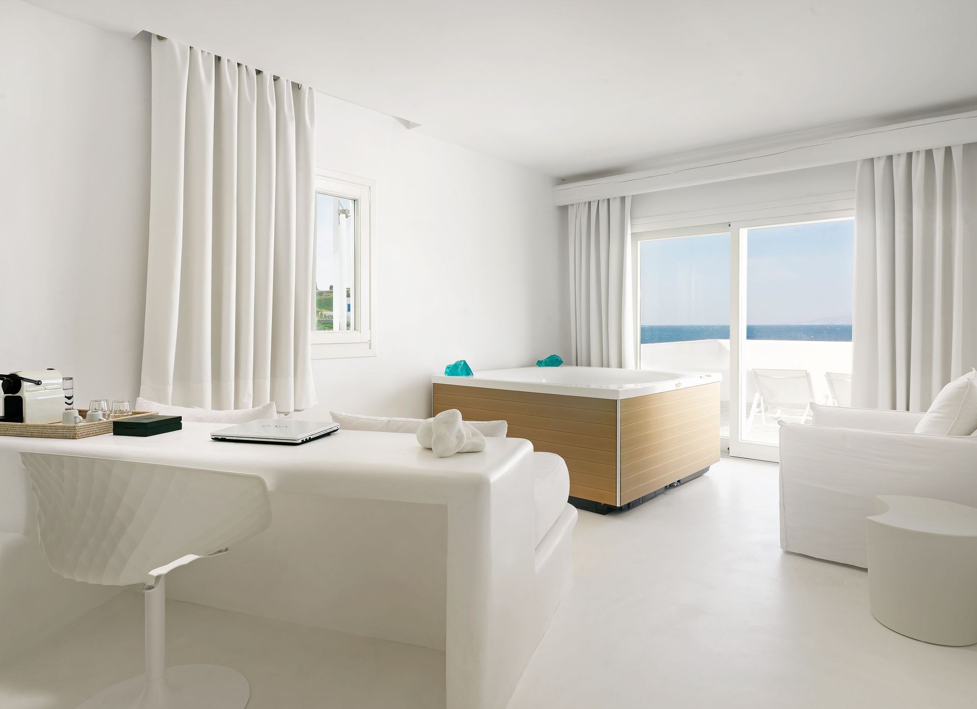 Exclusive Honeymoon Sea View Suite with Indoor Jacuzzi