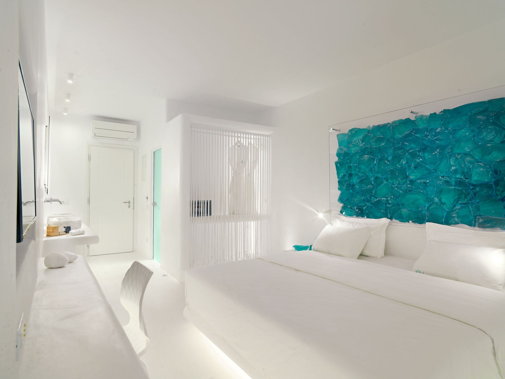 Exclusive Honeymoon Sea View Suite with Indoor Jacuzzi