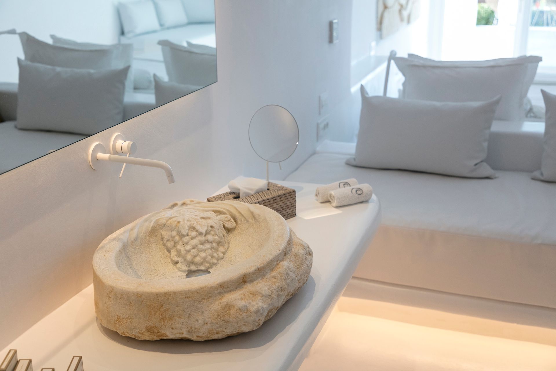 Private Luxury Art Suite with Outdoor Jacuzzi Sea View & Private Pool – Annex Building