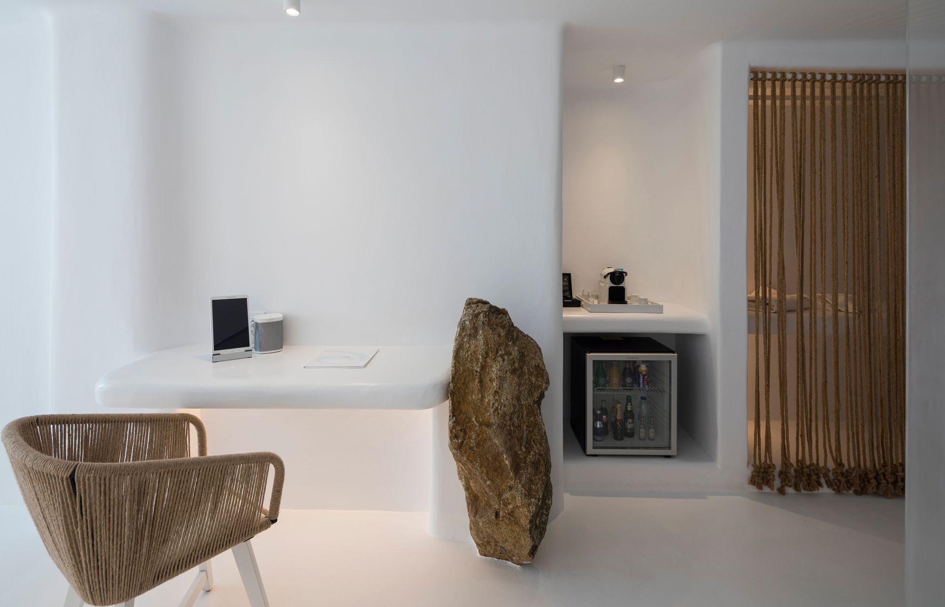 Private Luxury 2 Bedroom Art Suite with Outdoor Jacuzzi Sea View & Private Pool – Annex Building