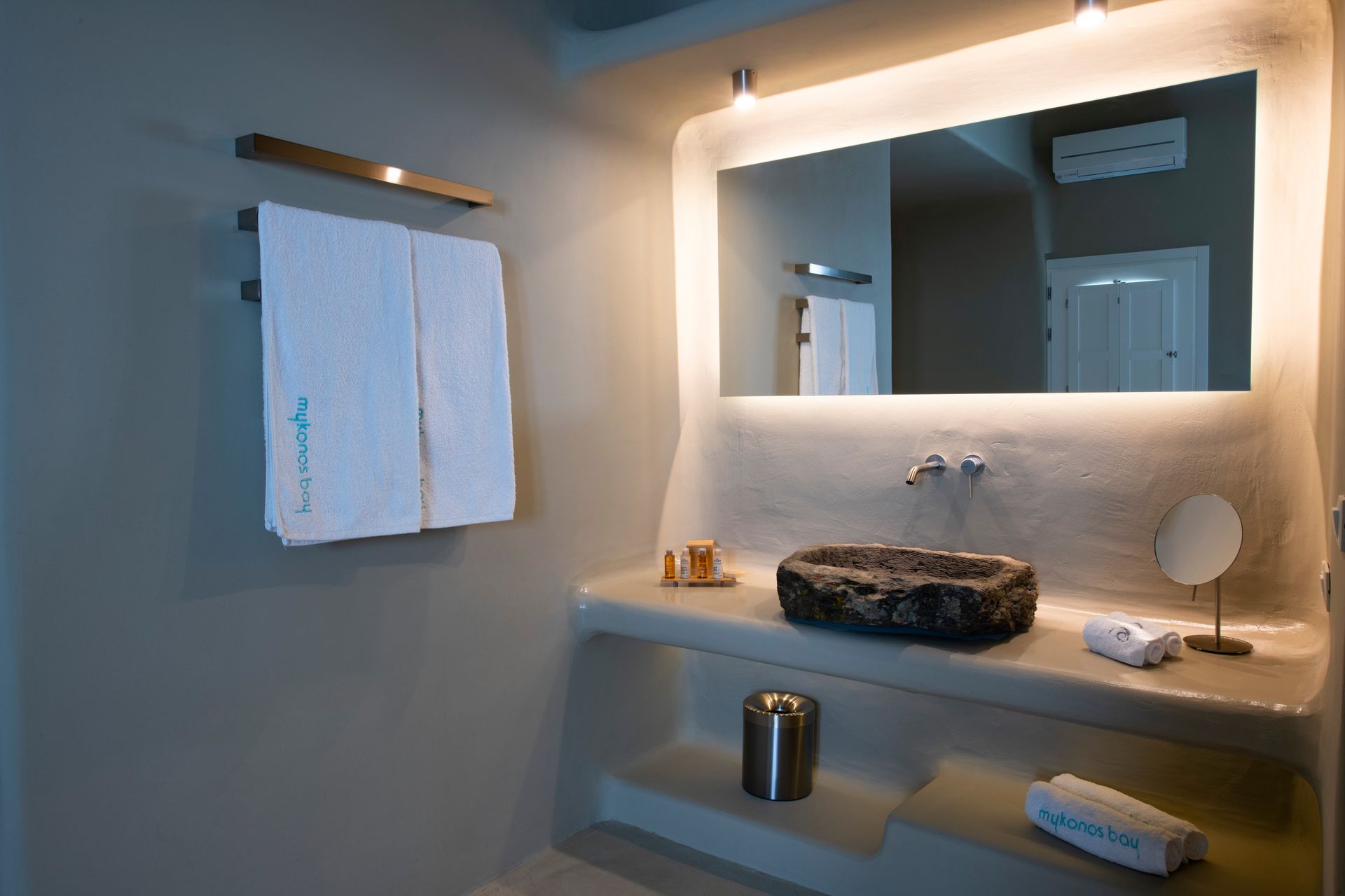 Standard Premium Residence with Outdoor Jacuzzi - Annex Building by Karavas Apartments