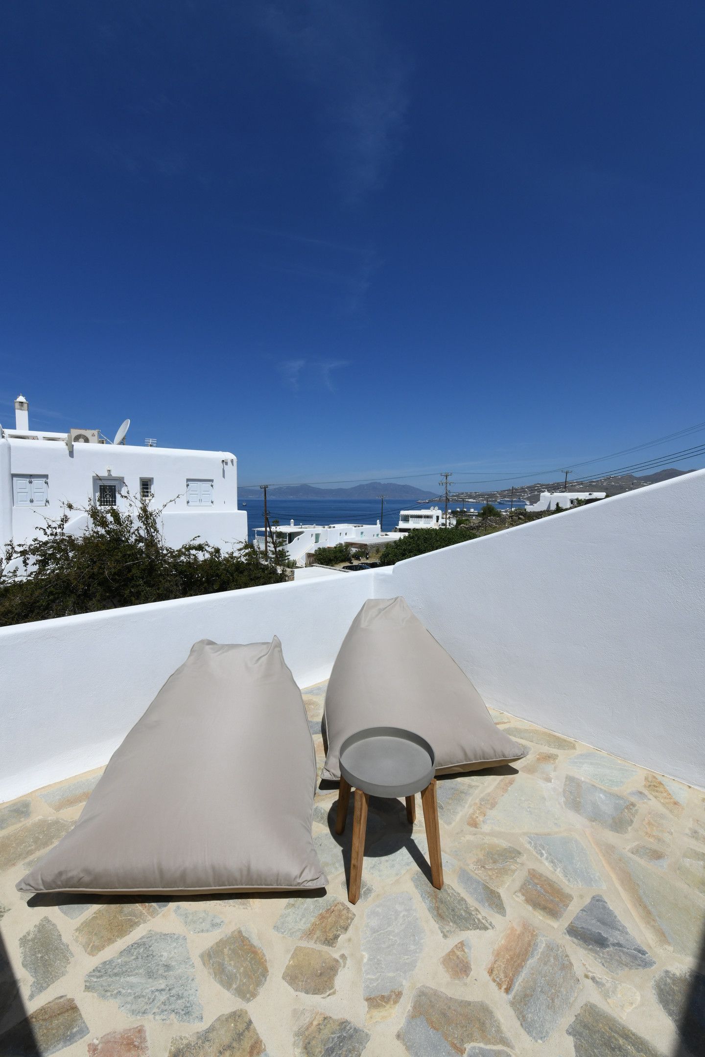 Superior Premium Residence with Outdoor Jacuzzi - Annex Building by Karavas Apartments