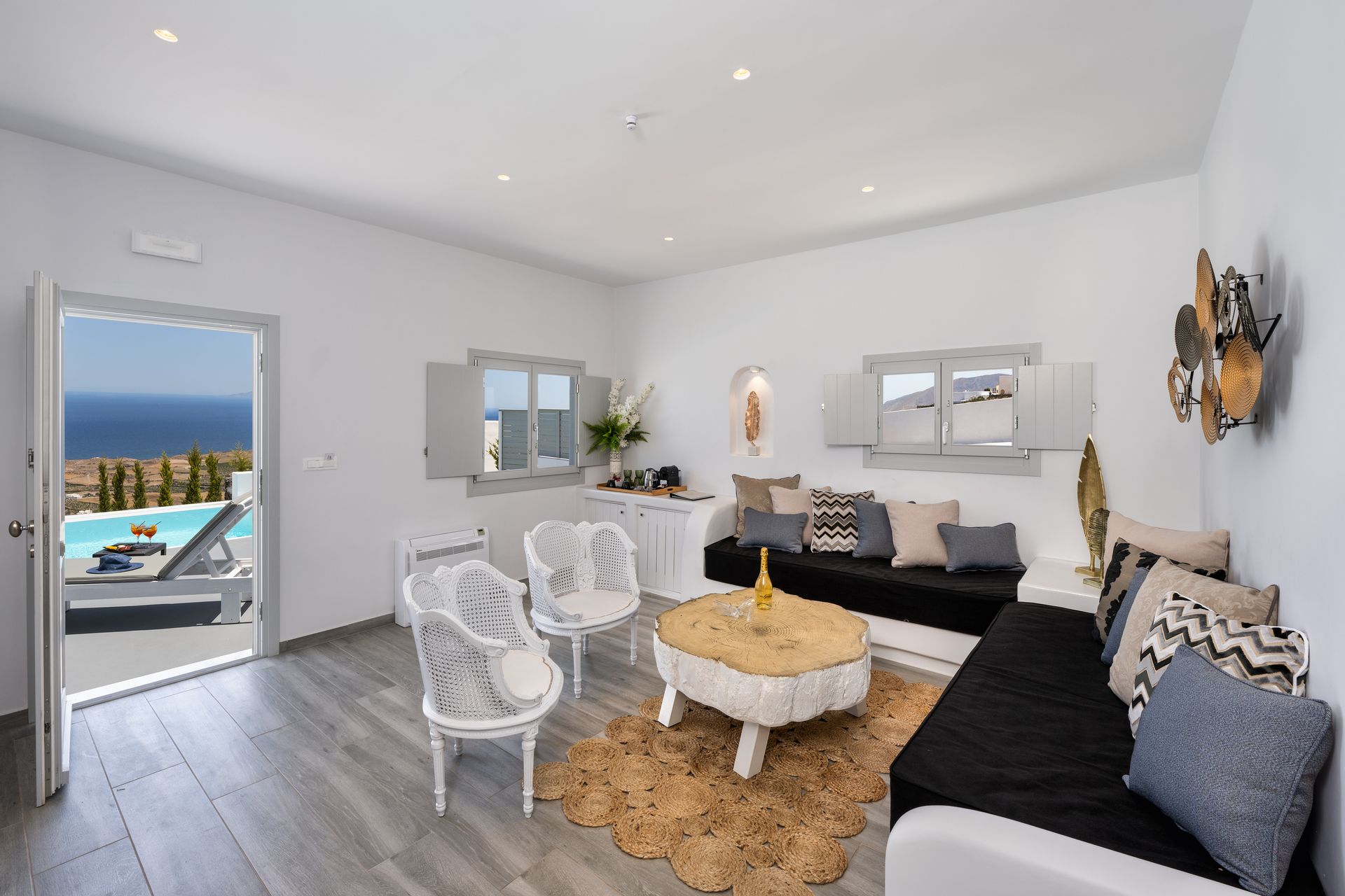 One Bedroom Grande Suite with Heated Private Pool &amp; Sea View | 2-4 Guests | 60sqm