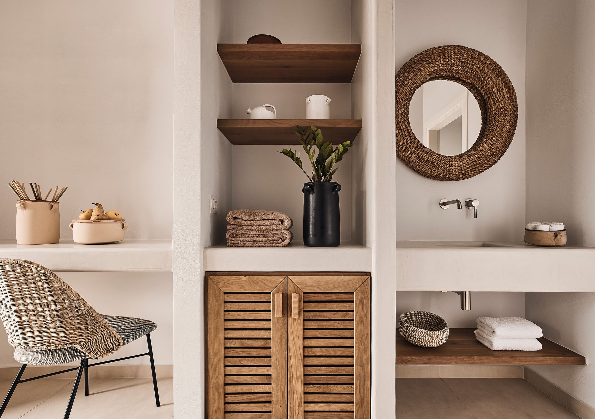 Deluxe Family Suite with Village View