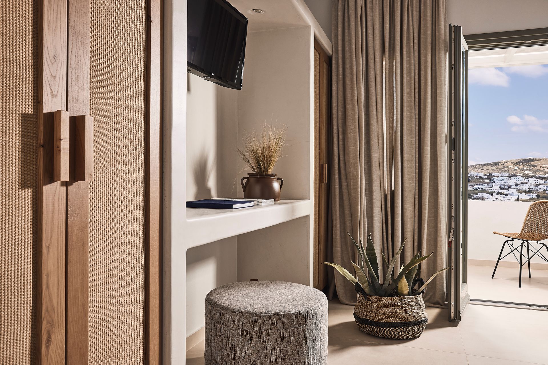 Deluxe Family Suite with Village View