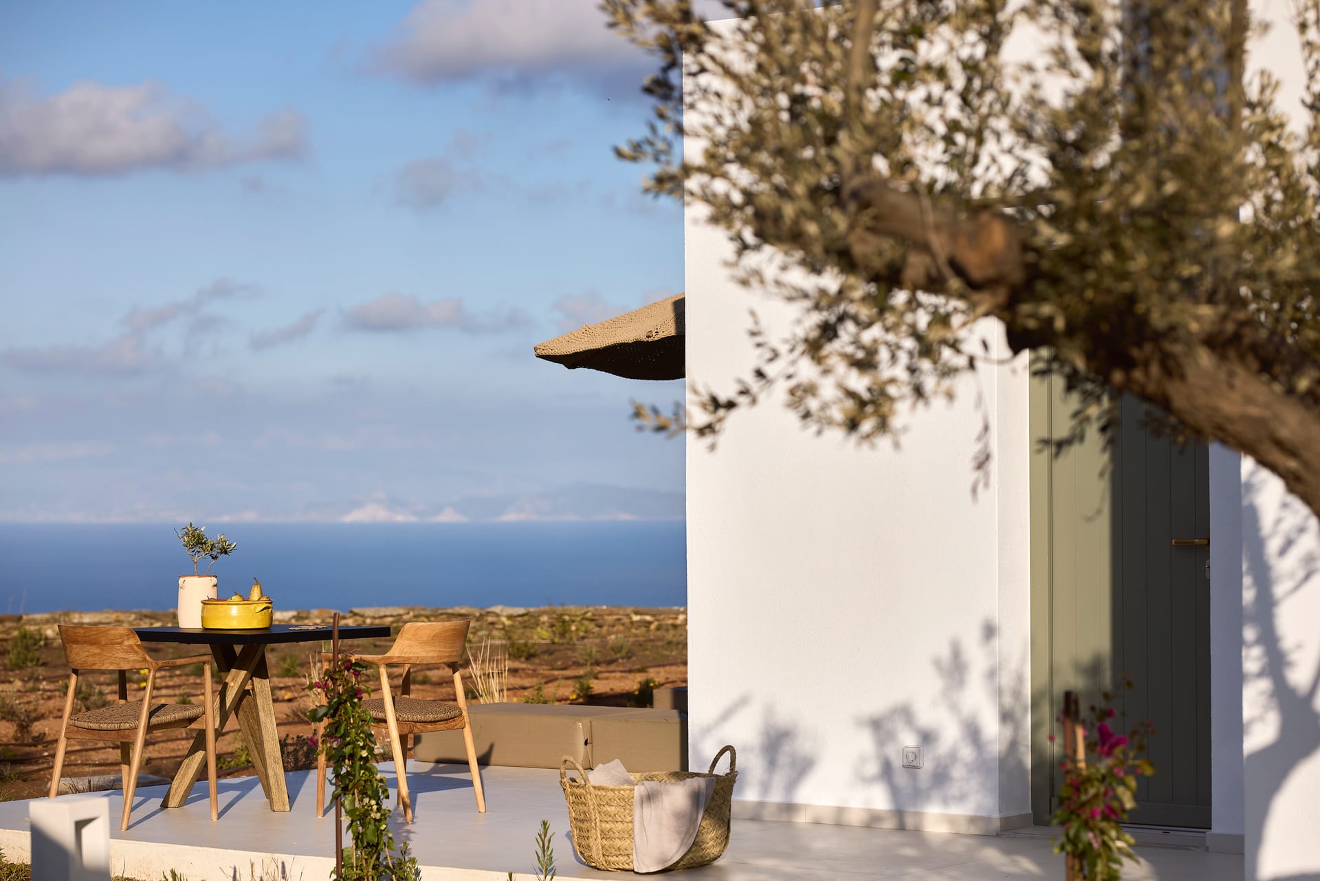 Superior Suite with Sea View &amp; Hot-tub (70m from main building)