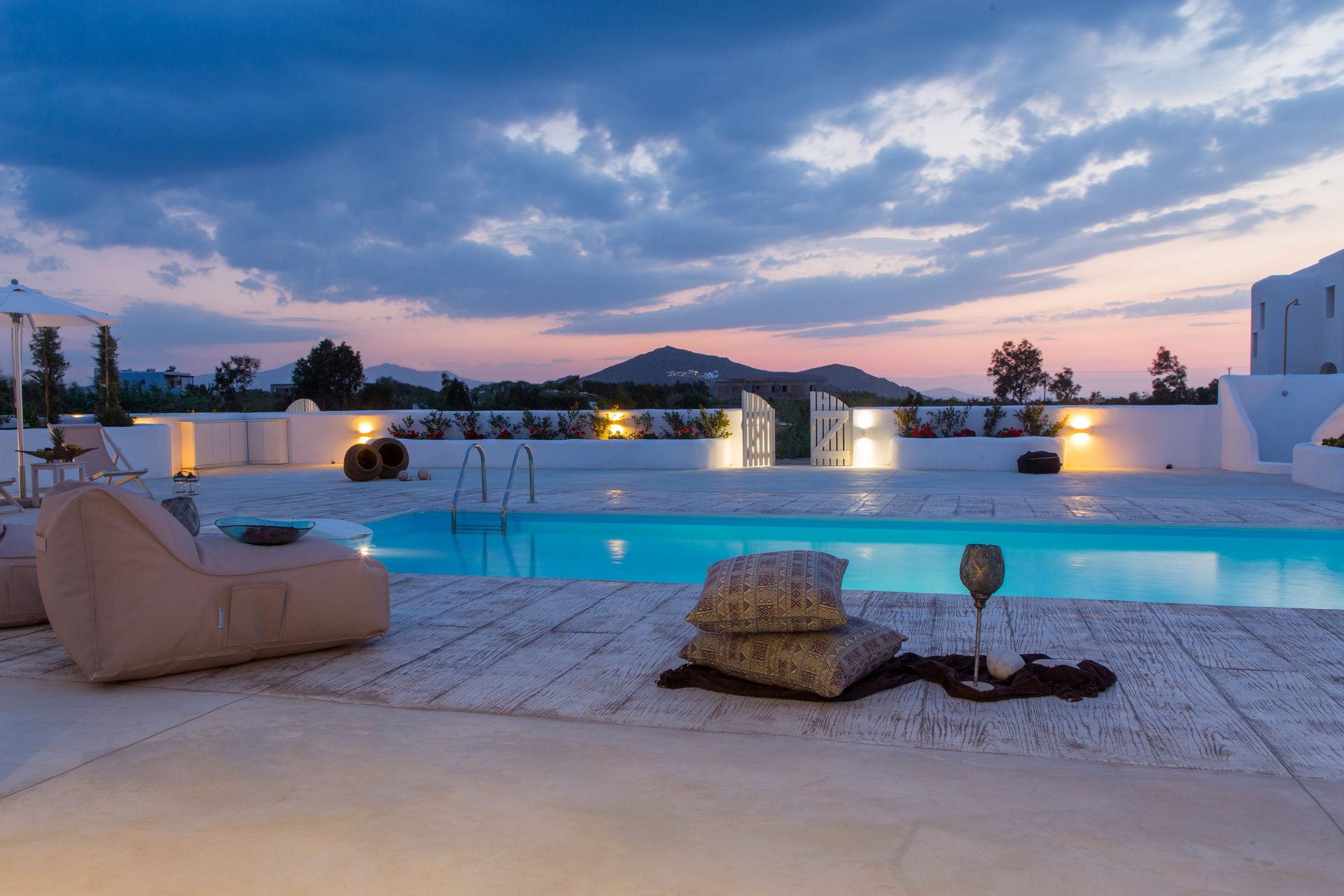 2 Villas Complex with 2 Private Pools