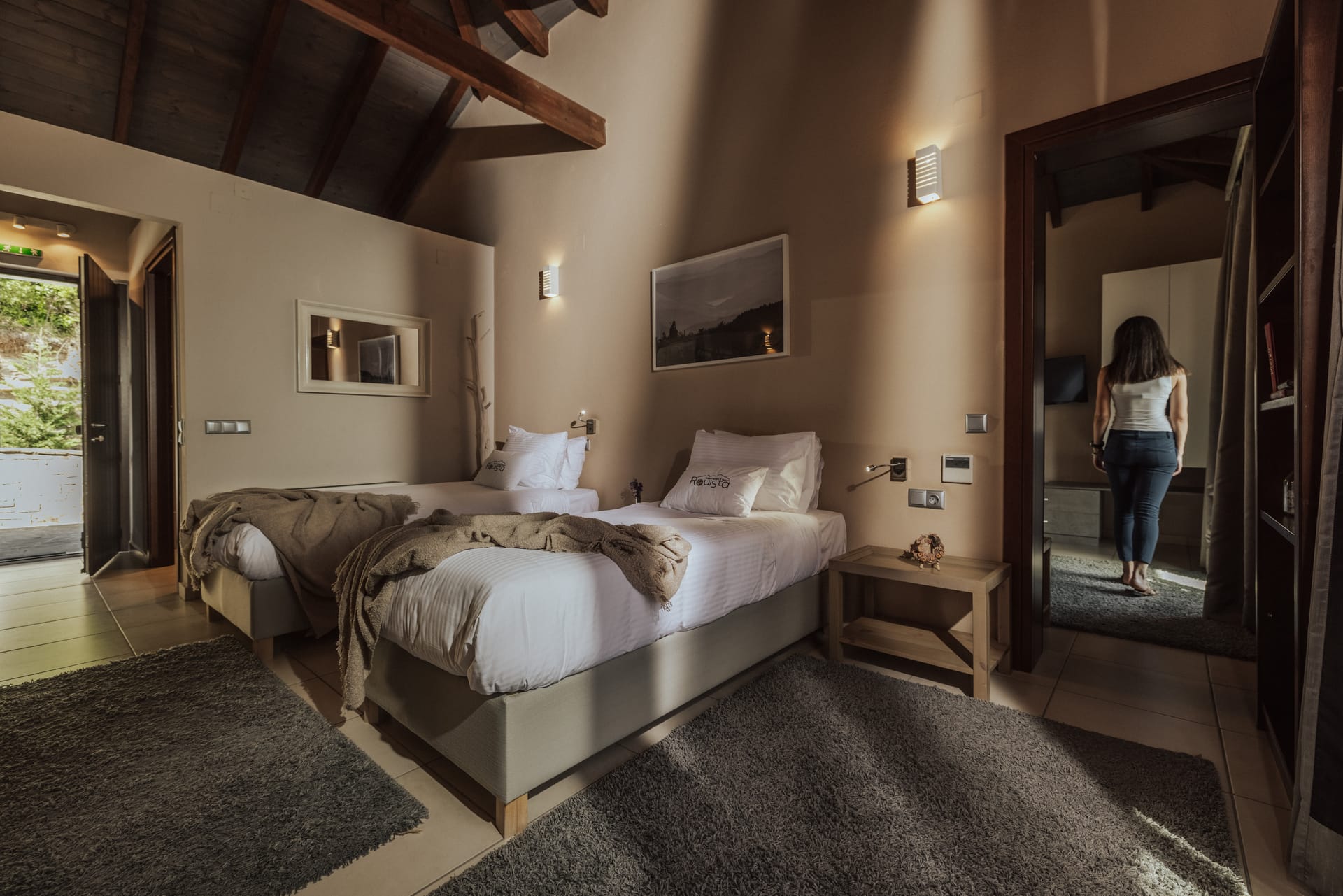 Deluxe Family Room